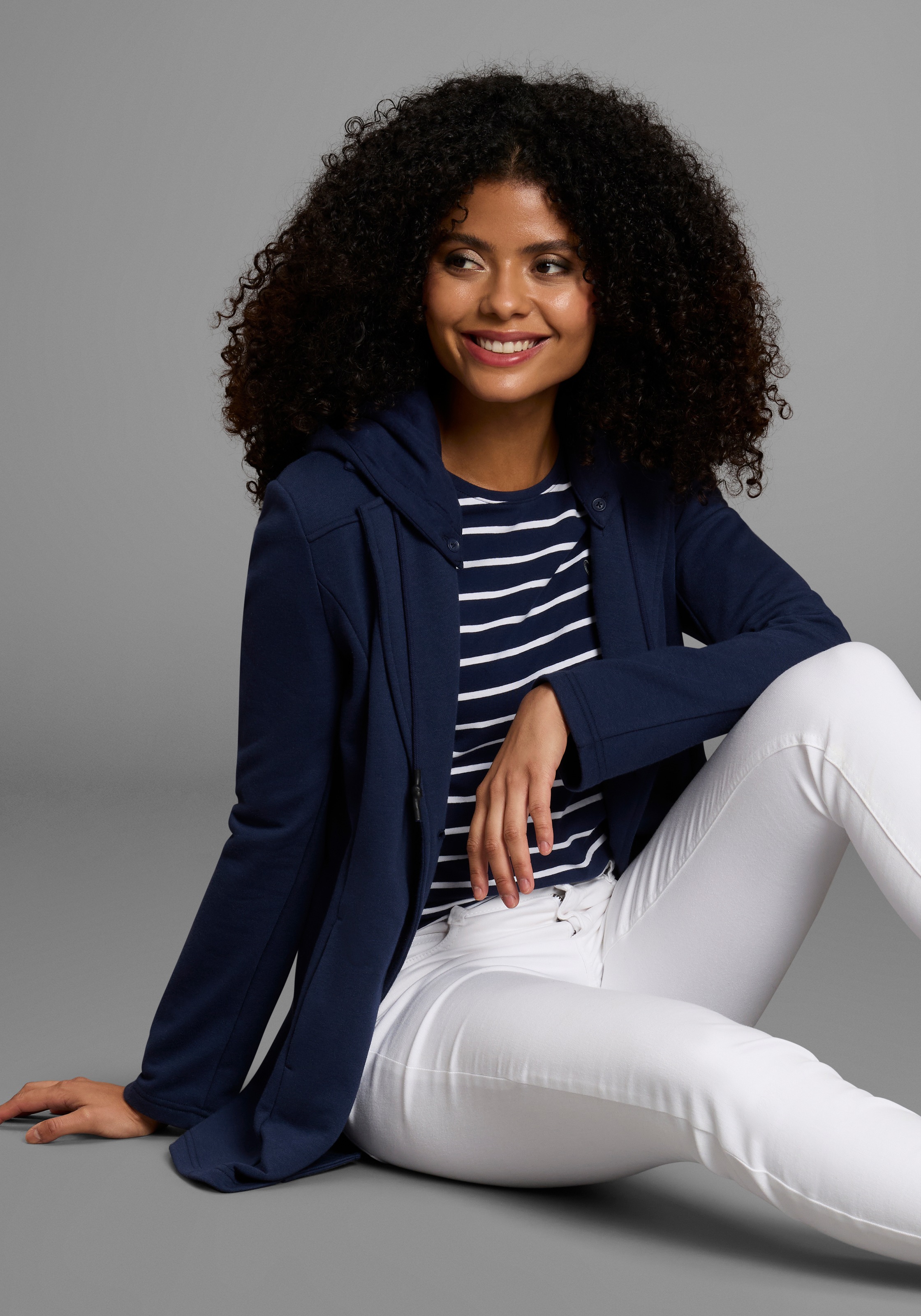 KangaROOS Sweatblazer, mit abknöpfbarer Kapuze günstig online kaufen