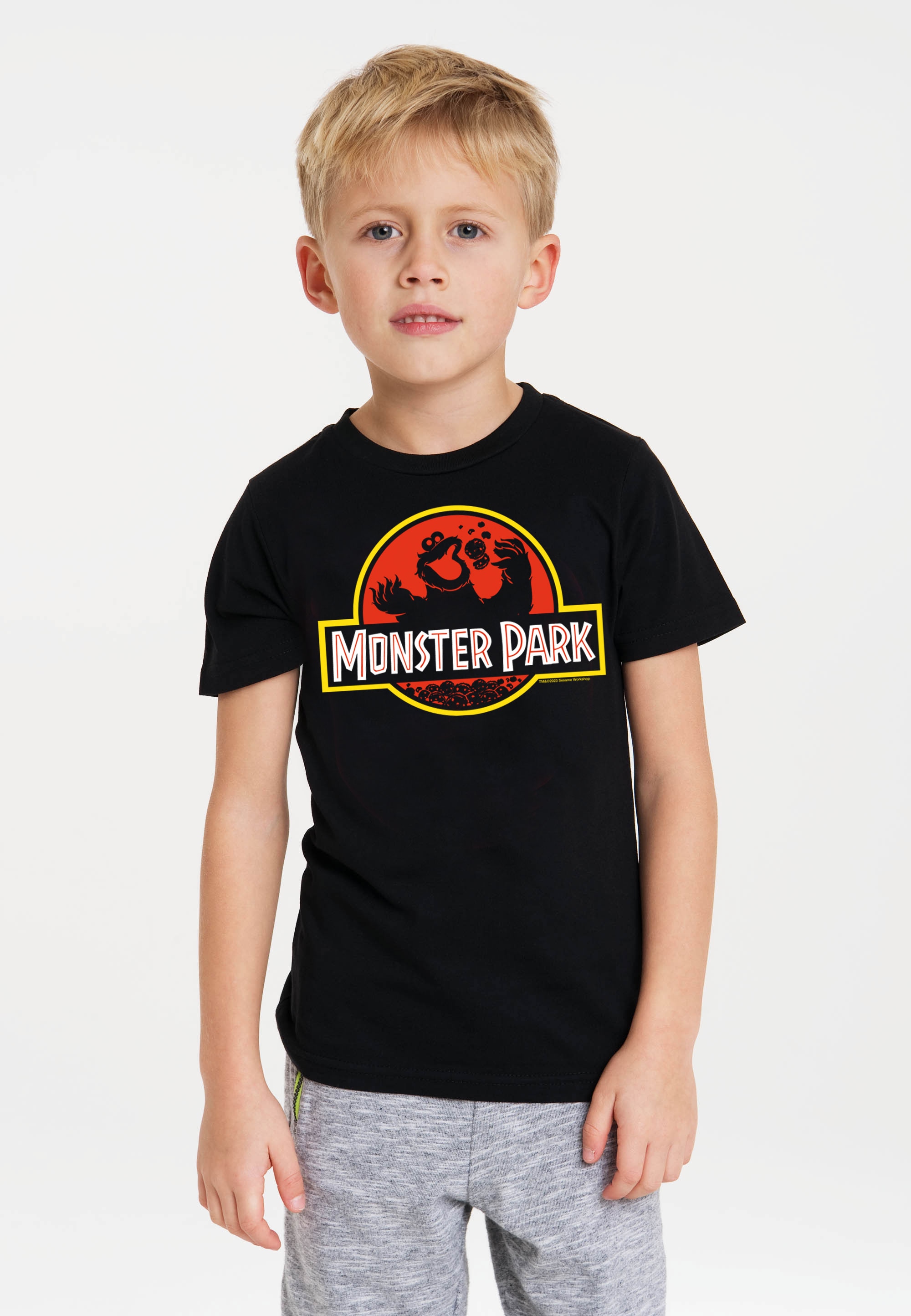 LOGOSHIRT T-Shirt »Sesamstrasse Krümelmonster Monster Park«, mit coolem Print