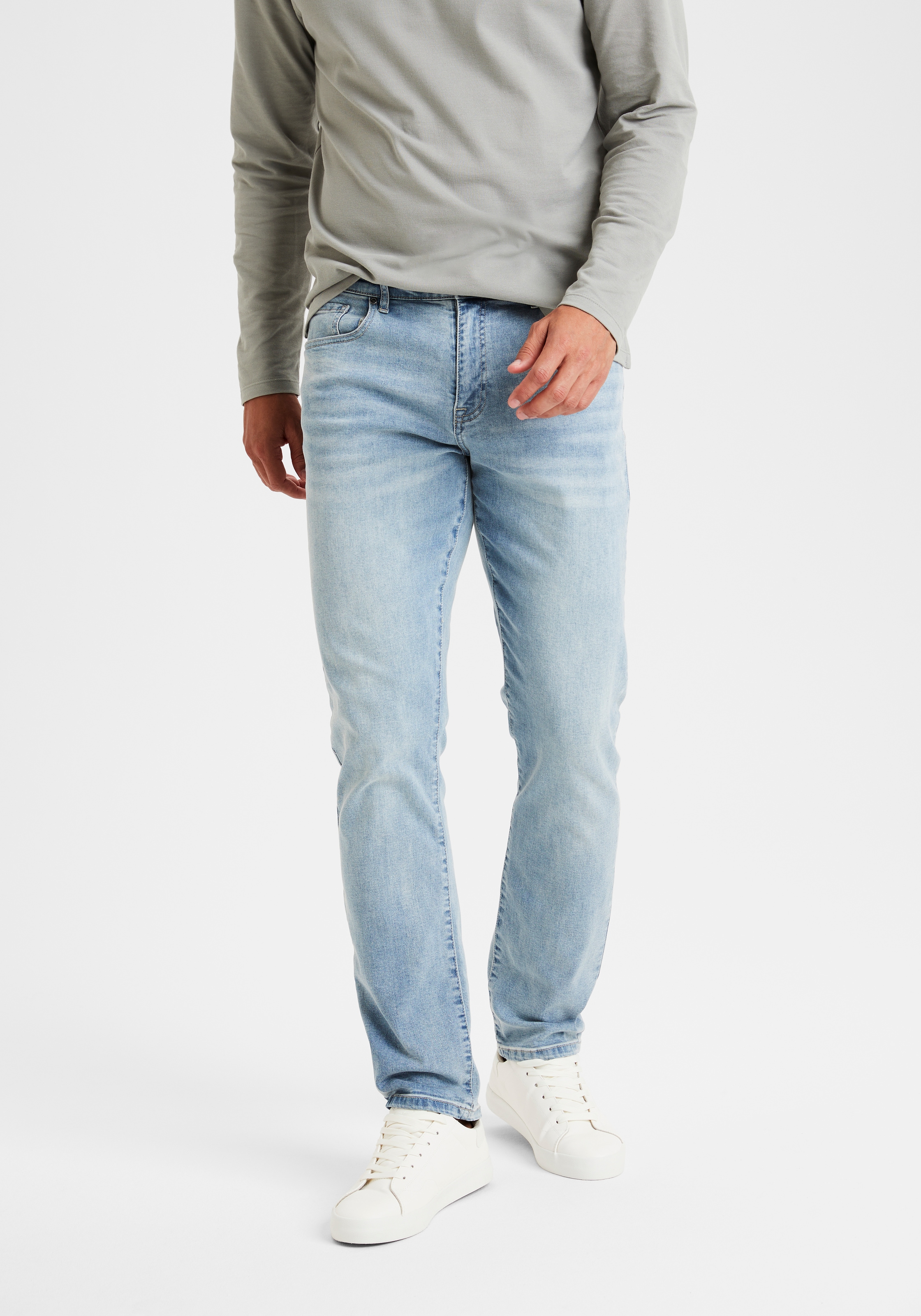 Buffalo 5-Pocket-Jeans "Straight-fit", mit normaler Bundhöhe, aus elastischer Denim-Qualität