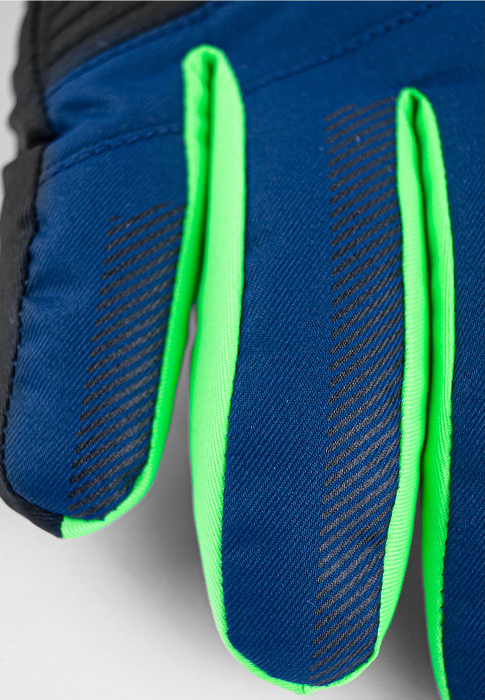 Reusch Skihandschuhe »Duke R-TEX XT Junior«, in sportlichem Design
