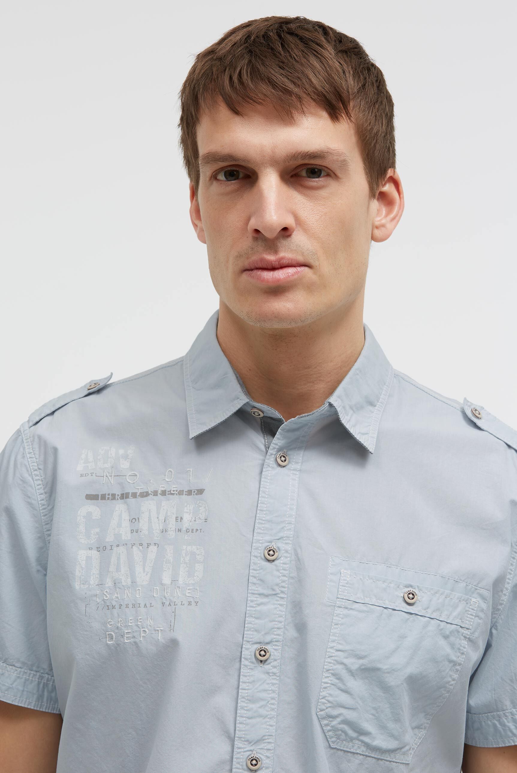 CAMP DAVID Kurzarmhemd mit Kentkragen