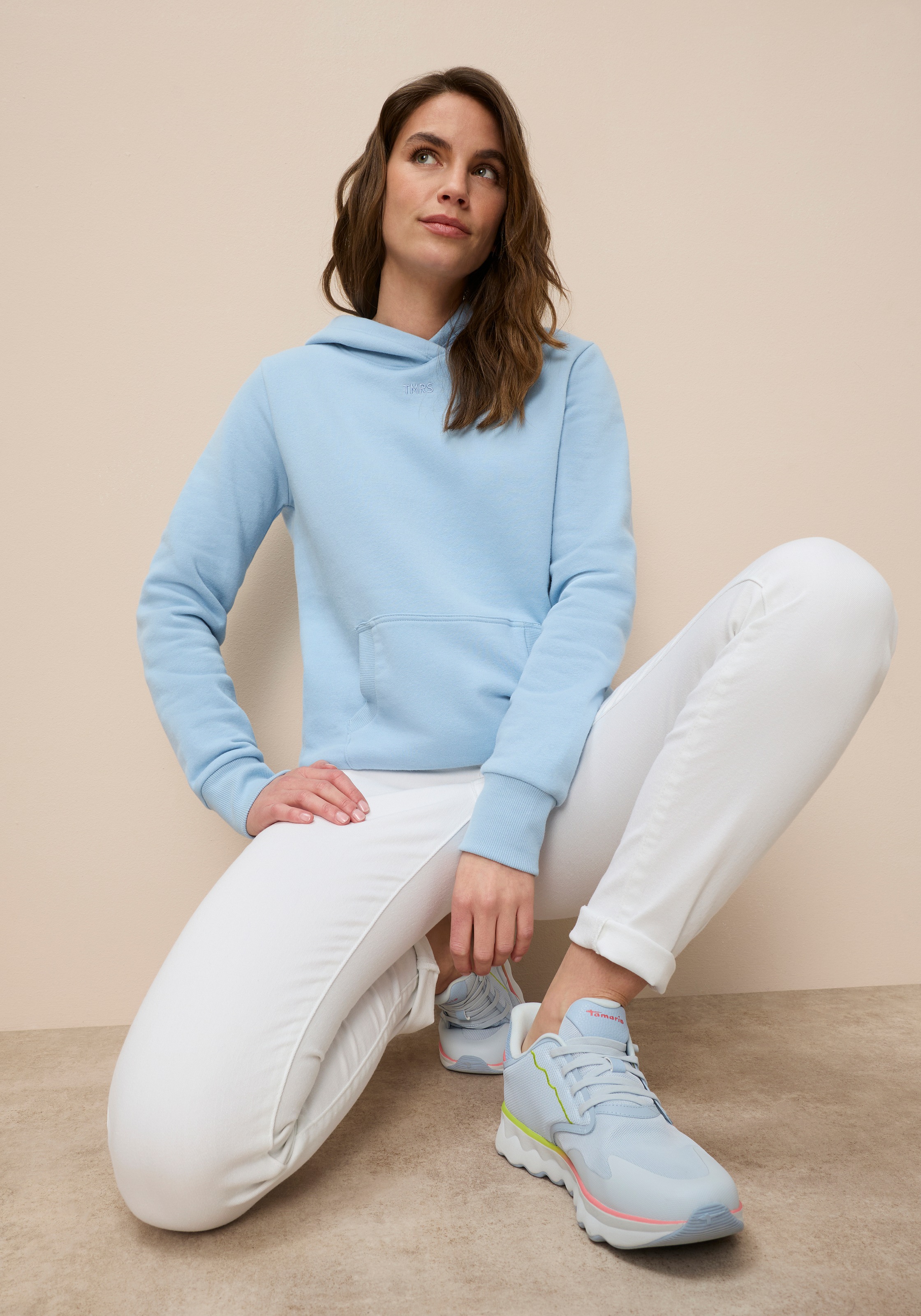 Thumbnail - Tamaris Kapuzensweatshirt, figurumspielender Schnitt mit Tasche