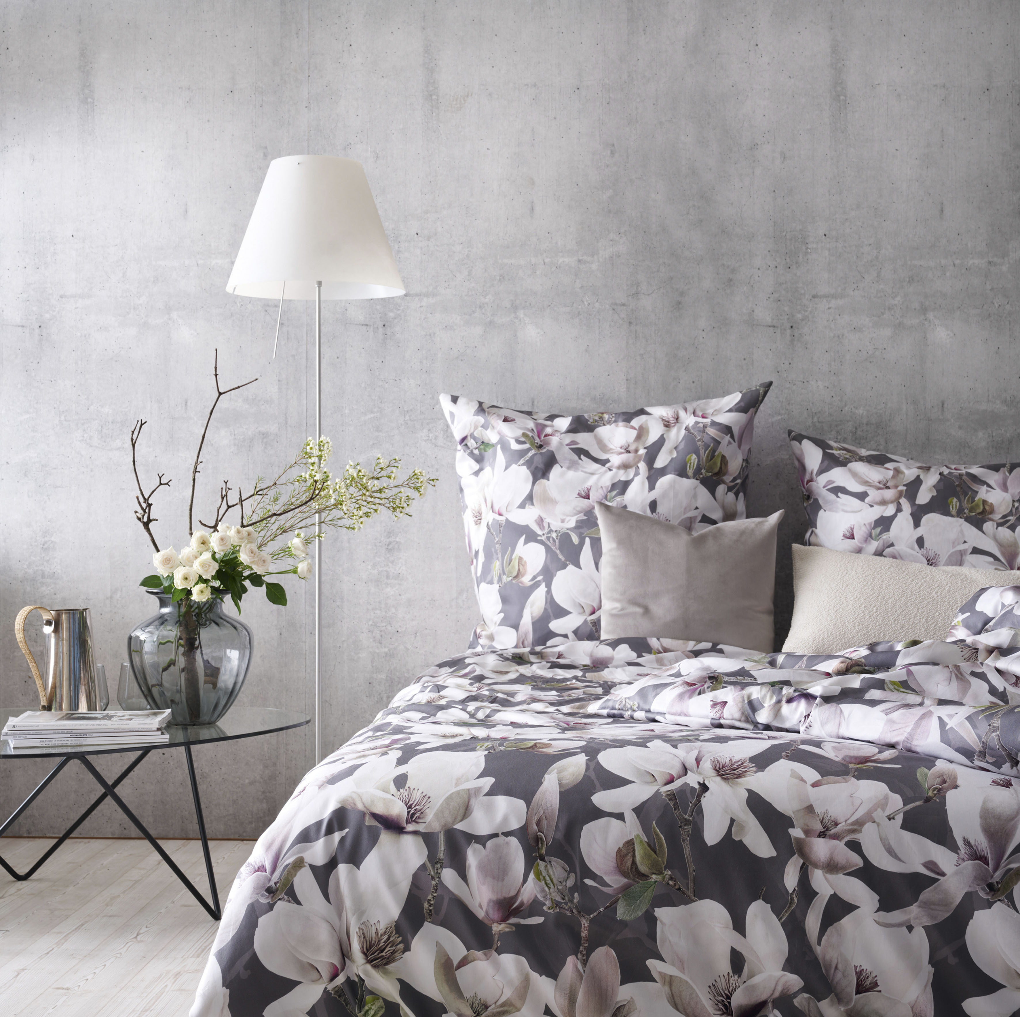 Thumbnail - APELT Wendebettwäsche "Dorothy", exklusive Design Bettwäsche mit großblütigen Magnolienzweige