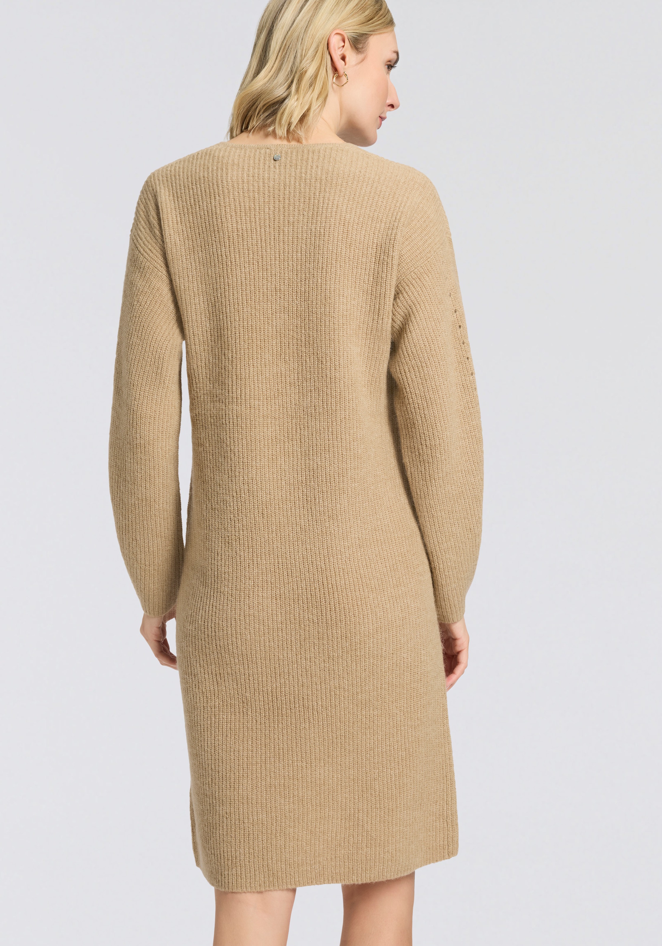 BOSS ORANGE Strickkleid "Fusil Premium Damenmode" mit V-Ausschnitt & Ajourd günstig online kaufen