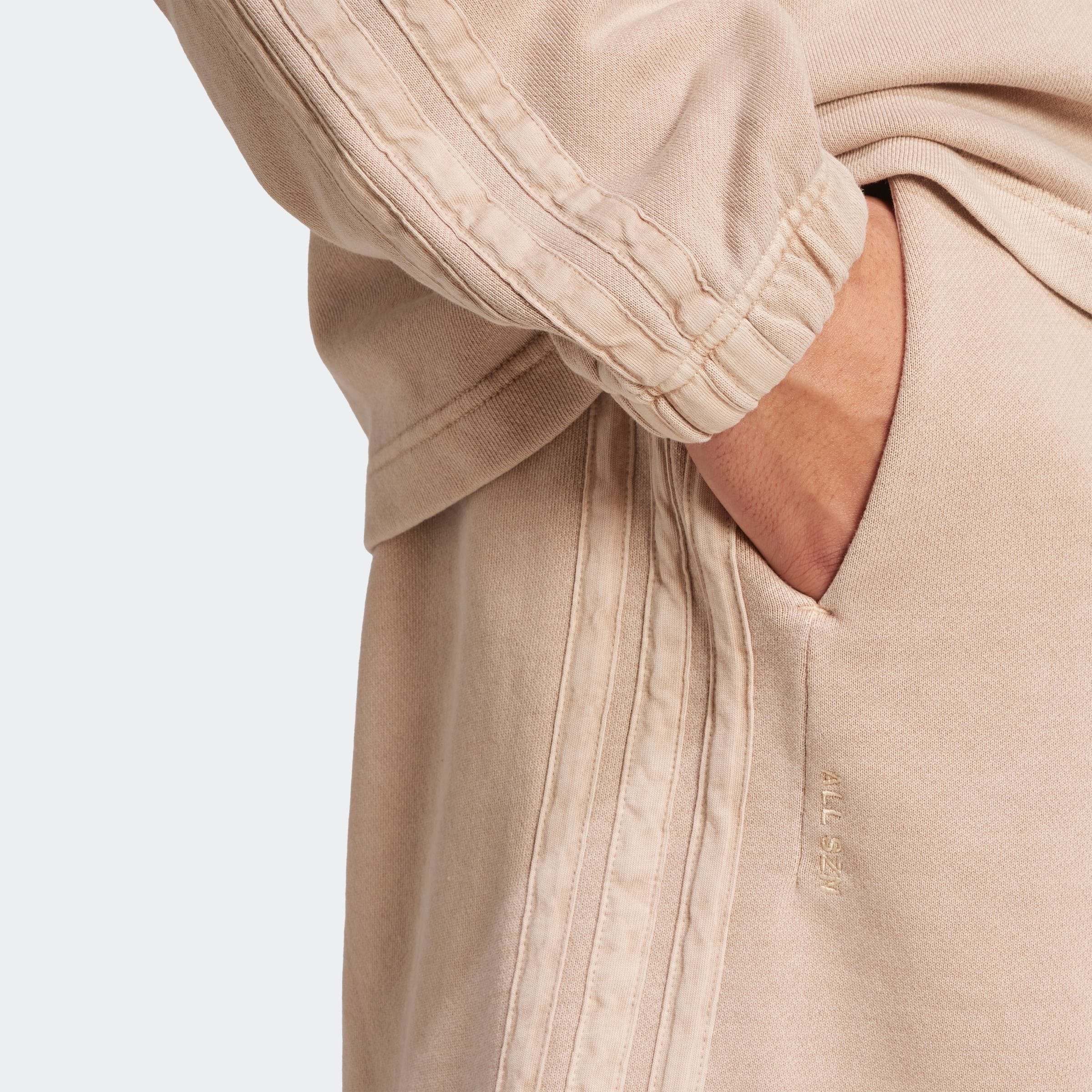 adidas Sportswear Shorts »M A SZN W FT SH«, (1 tlg.)