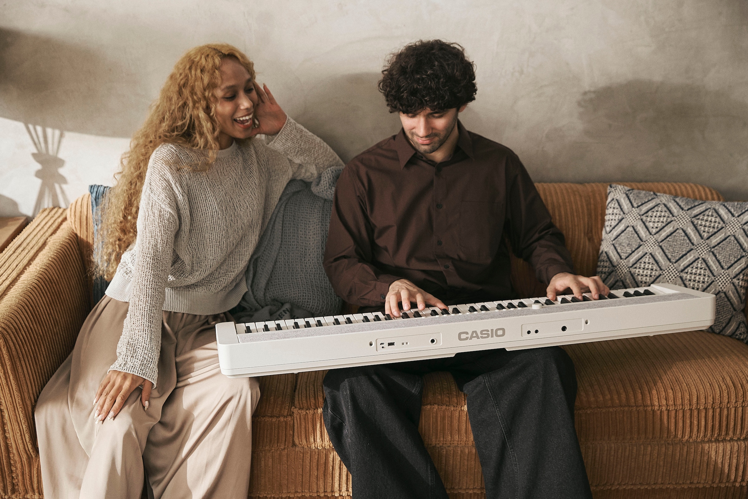 CASIO Home-Keyboard »CT-S1-76 weiß«, inkluisve Pedal und Stativ