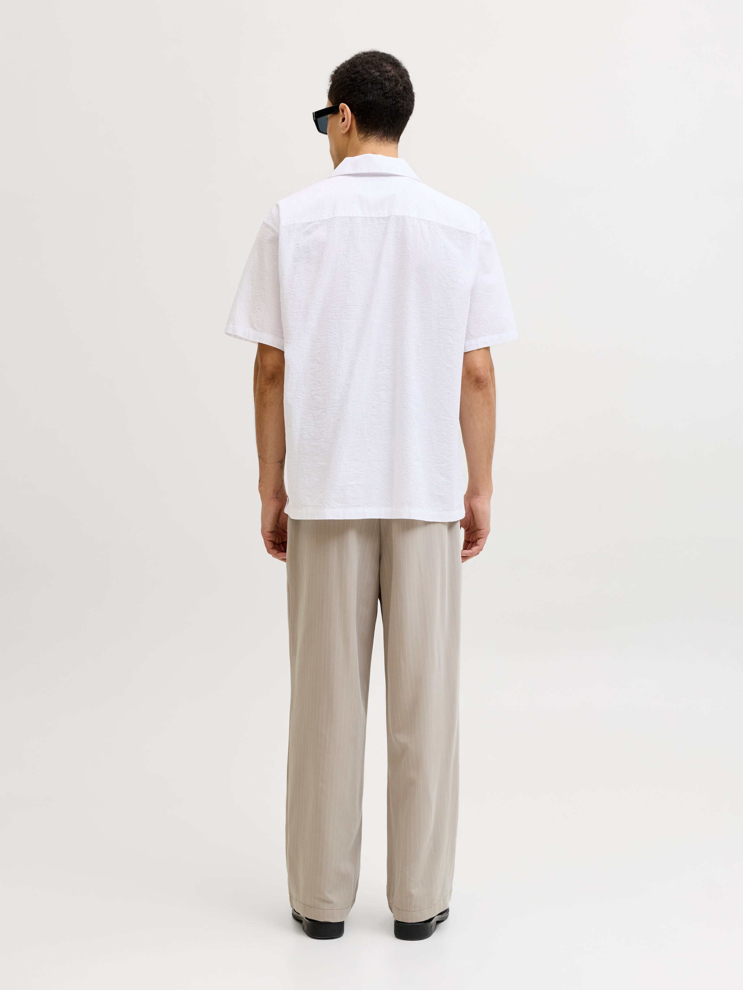 Jack & Jones Kurzarmhemd »JPRBLASHAWN SEERSUCKER S/S SHIRT SN« mit Brust Tasche