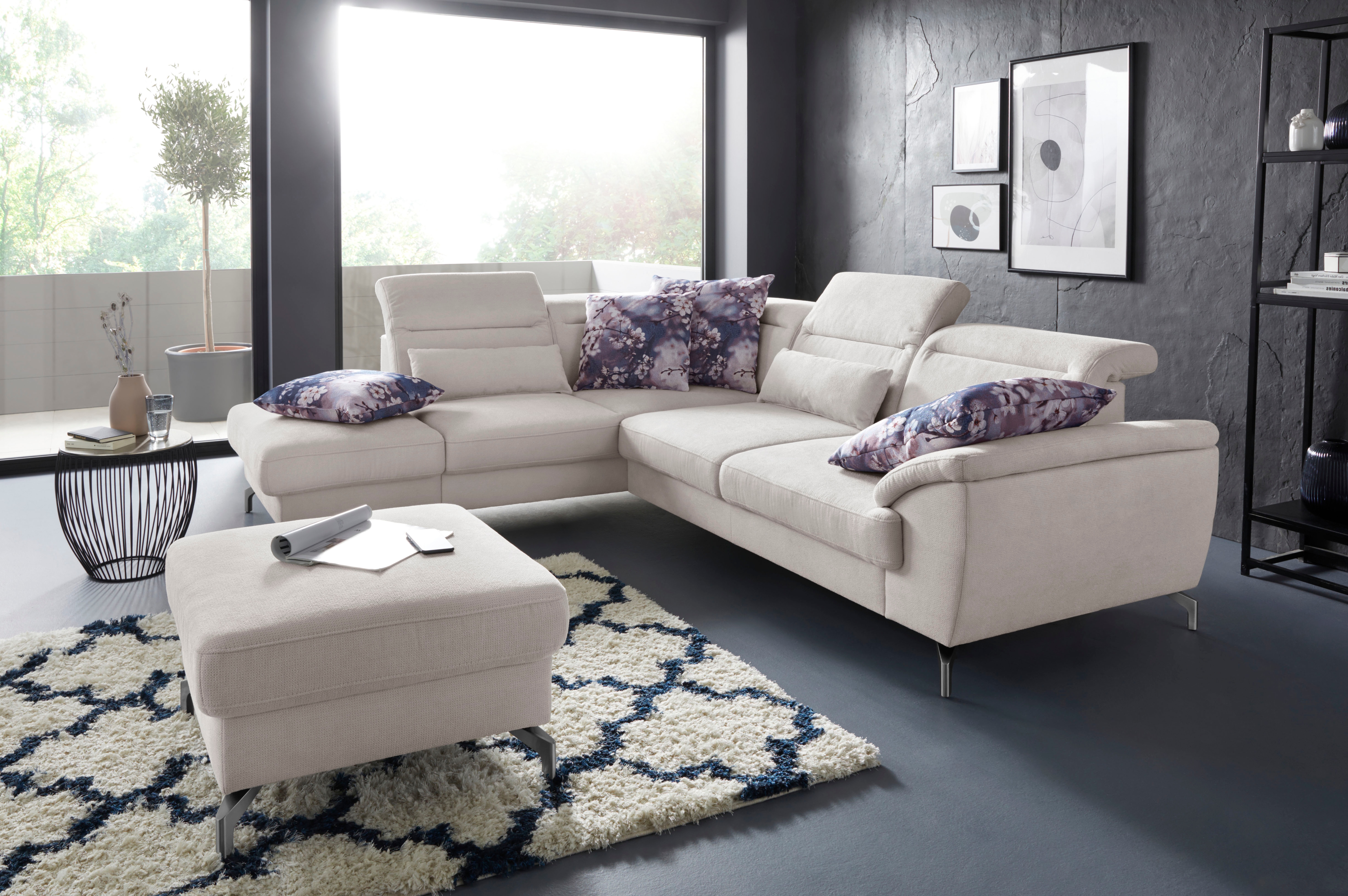 sit&more Ecksofa "Percy L-Form" 12 cm Fußhöhe, Sitztiefenverstellung, wahlweise in 2 Fußfarben
