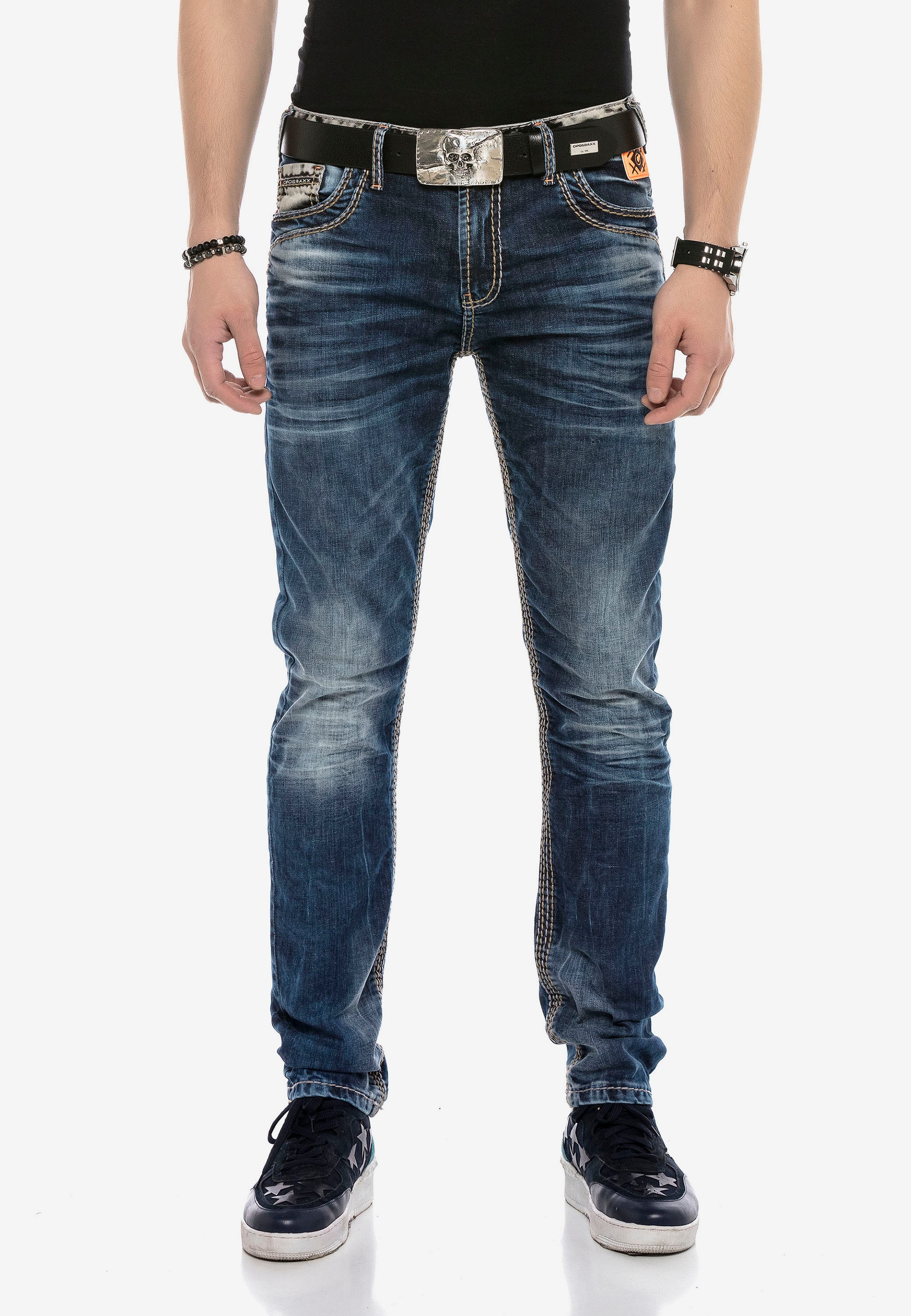 Cipo & Baxx Bequeme Jeans, mit breiten Ziernähten