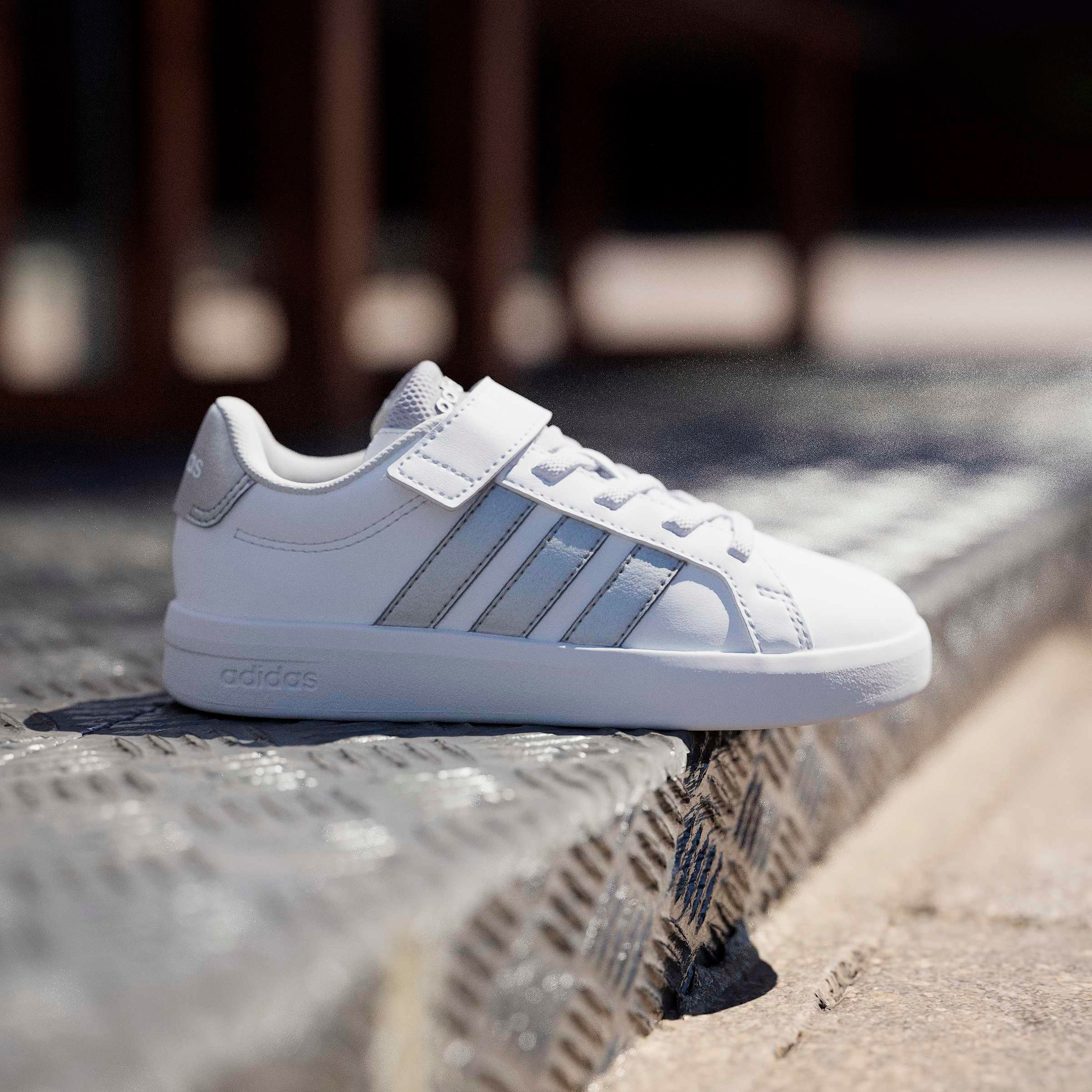 adidas Sportswear Sneaker »GRAND COURT 3.0 SCHUHE FÜR KINDER«  mit Klettverschluss, für Kinder