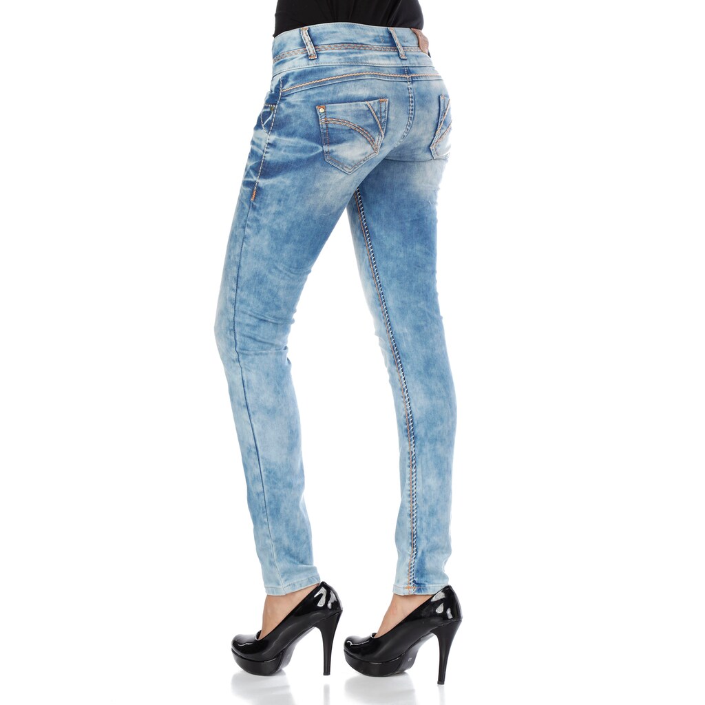 Damenmode Jeans Cipo & Baxx Slim-fit-Jeans, in trendiger Waschung blau