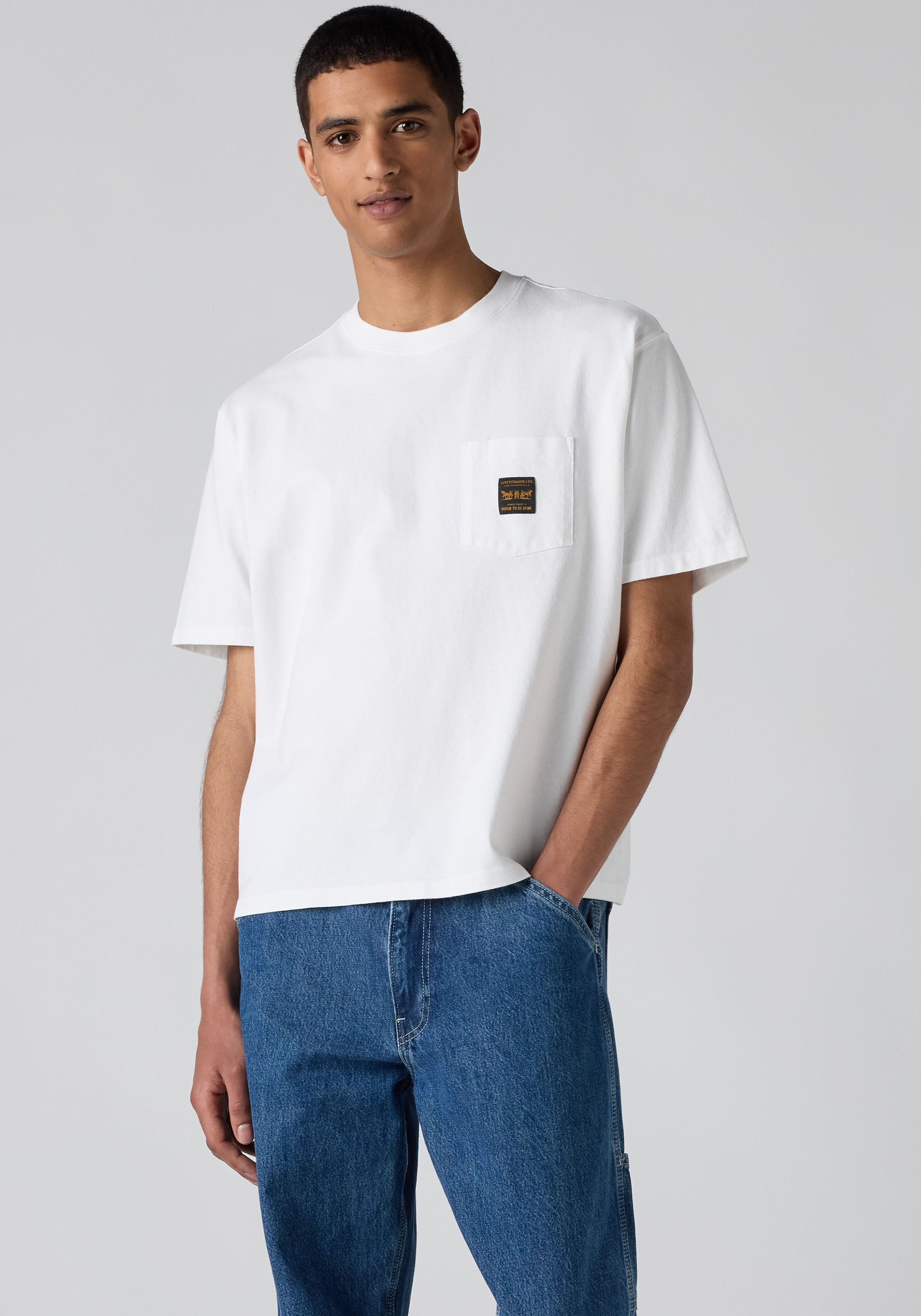 Levis T-Shirt "SS WORKWEAR PKT TEE" mit Brusttasche