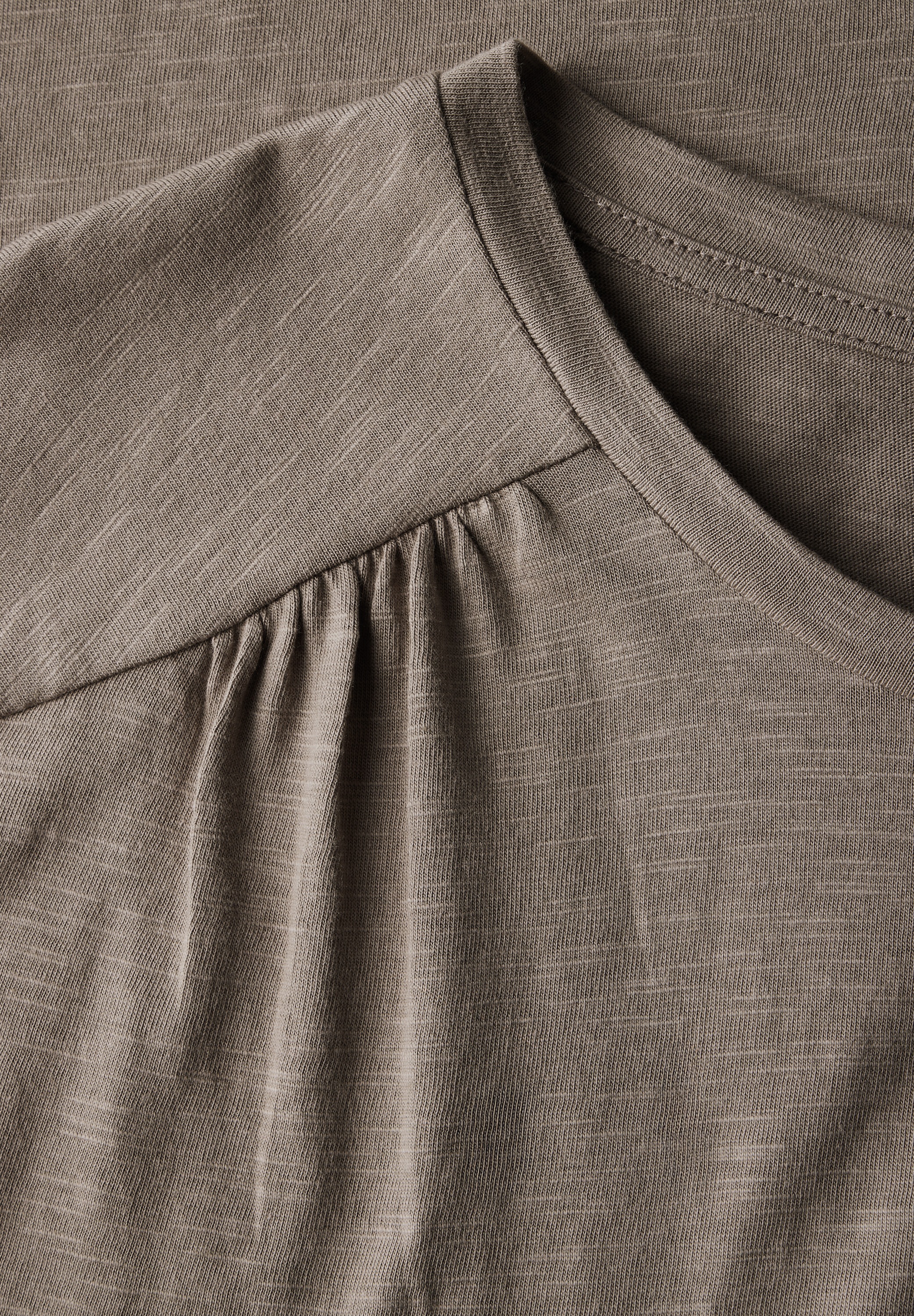 STREET ONE mit Raffung an der Schulter