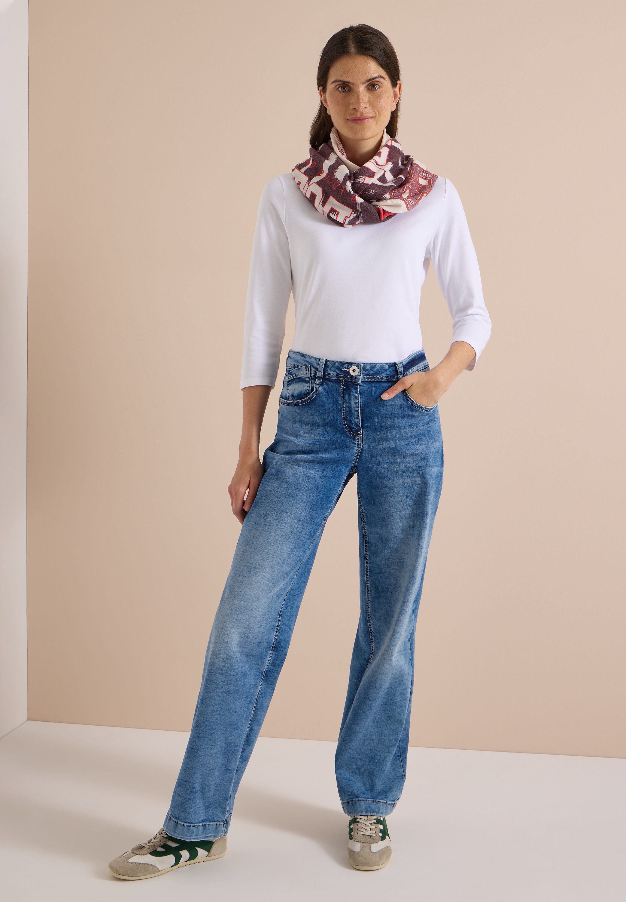 Cecil Loop aus softem Materialmix