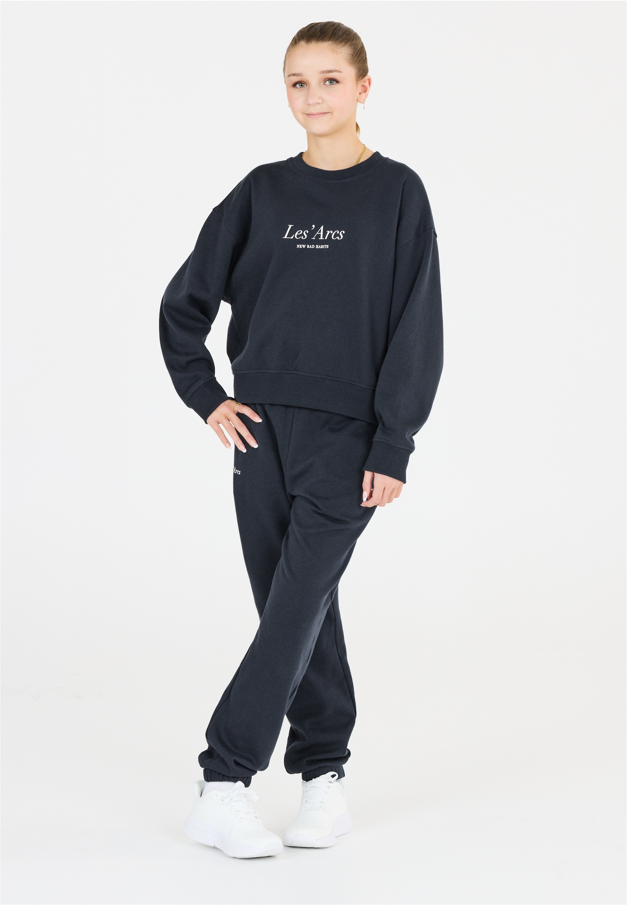 Les'Arcs Sweatshirt »Shreya«, im Crewneck-Look mit modernem Drop-Shoulder Design