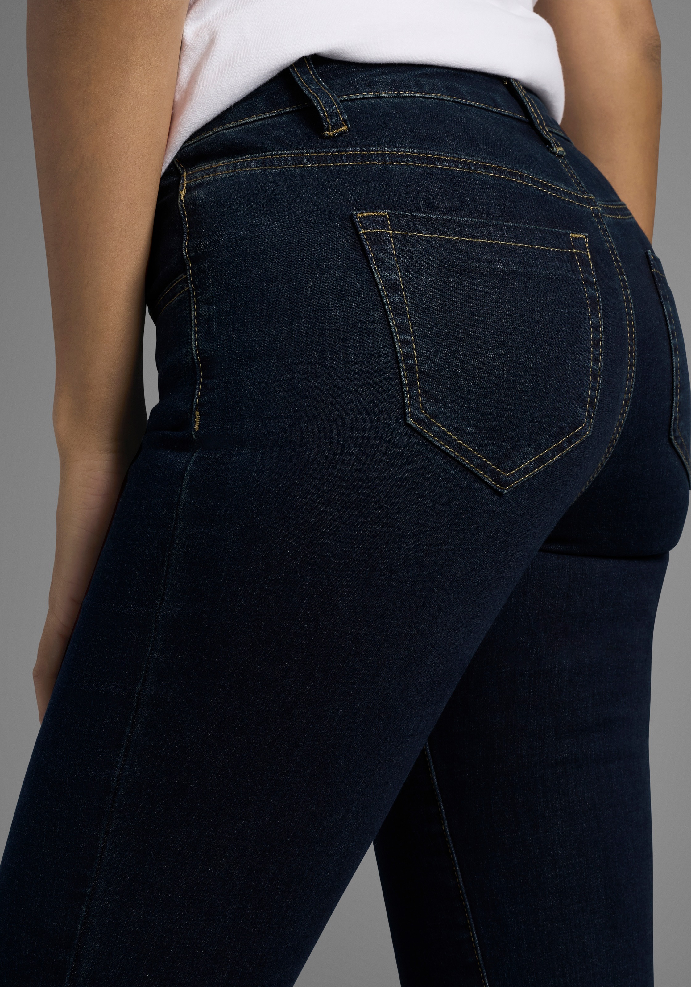 Skinny-fit-Jeans ARIZONA "Ultra-Stretch", Damen, Gr. 88, K + L Gr, blau (rinsed), Denim/Jeans, Obermaterial: 74% Baumwolle, 24% Polyester, 2% Elasthan, Basic, extraeng lang, Jeans, extra-enger Beinverlauf, normale Leibhöhe, mit Eingrifftaschen, Topseller 2