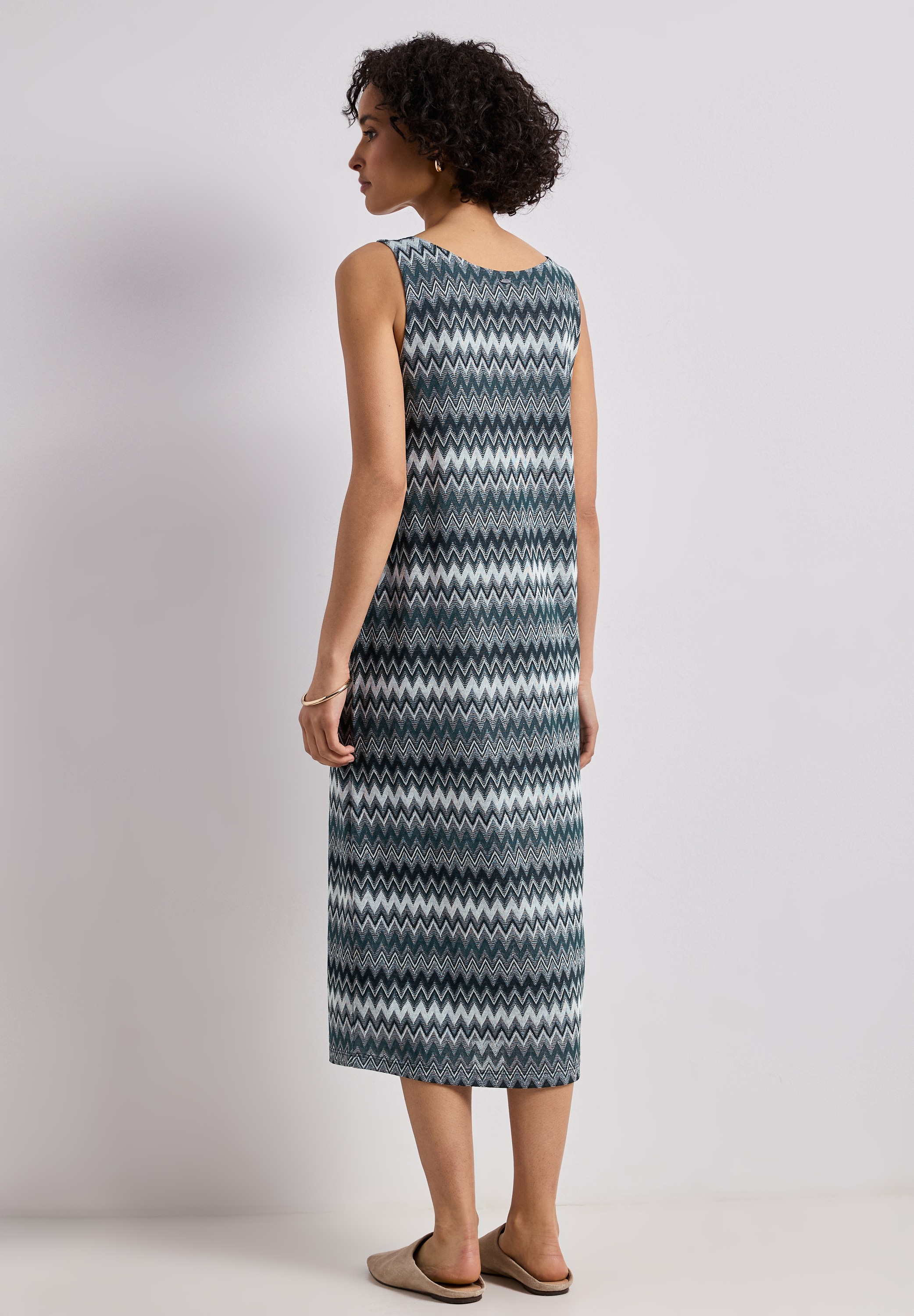 STREET ONE Midikleid Ohne Taschen mit Zick Zack Muster