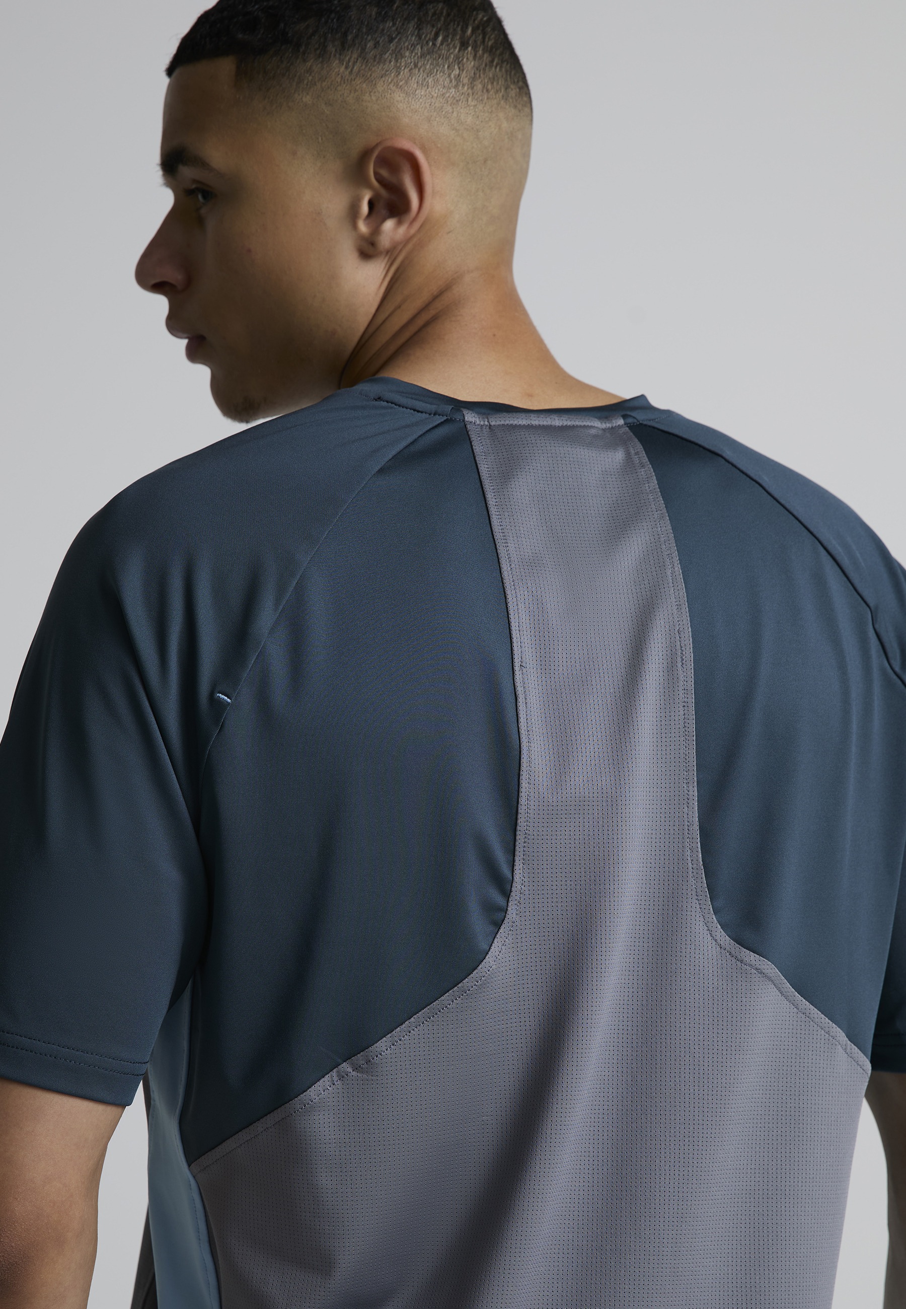 Monterrain T-Shirt »Monterrain VAULT TEE« 1