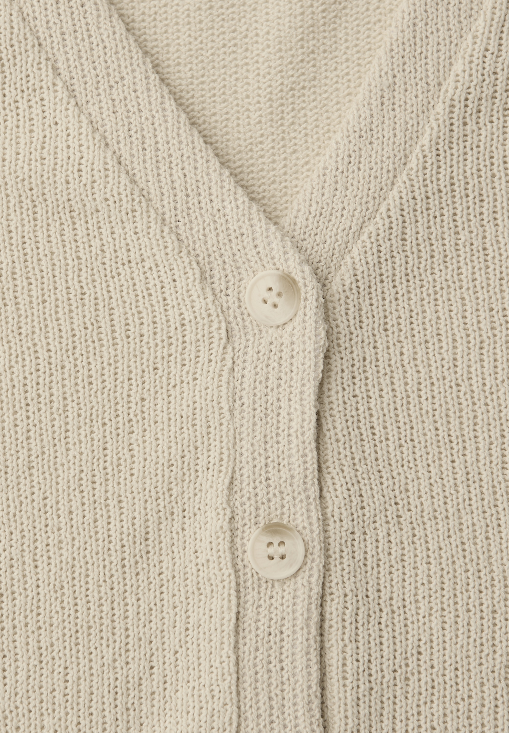 STREET ONE Strickweste mit V-Neck im Strick-Look