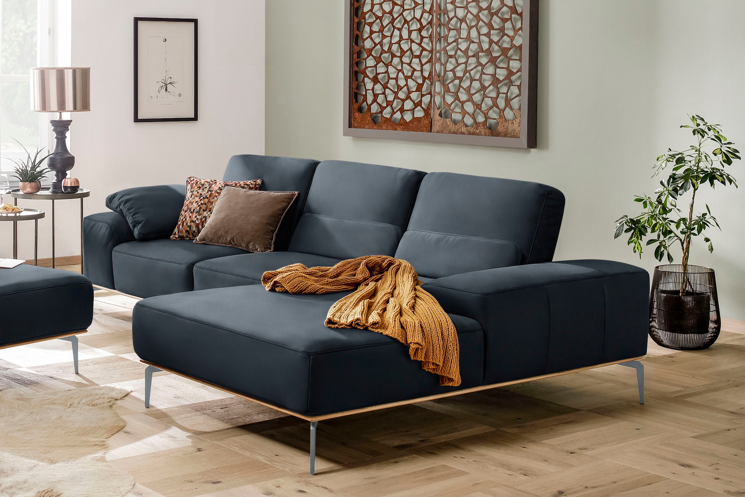 W.SCHILLIG Ecksofa "run, Designsofa mit tollem Sitzkomfort, bequem, Breite 299cm, L-Form" mit elegantem Holzsockel, Füße in Silber matt, Breite 299 cm