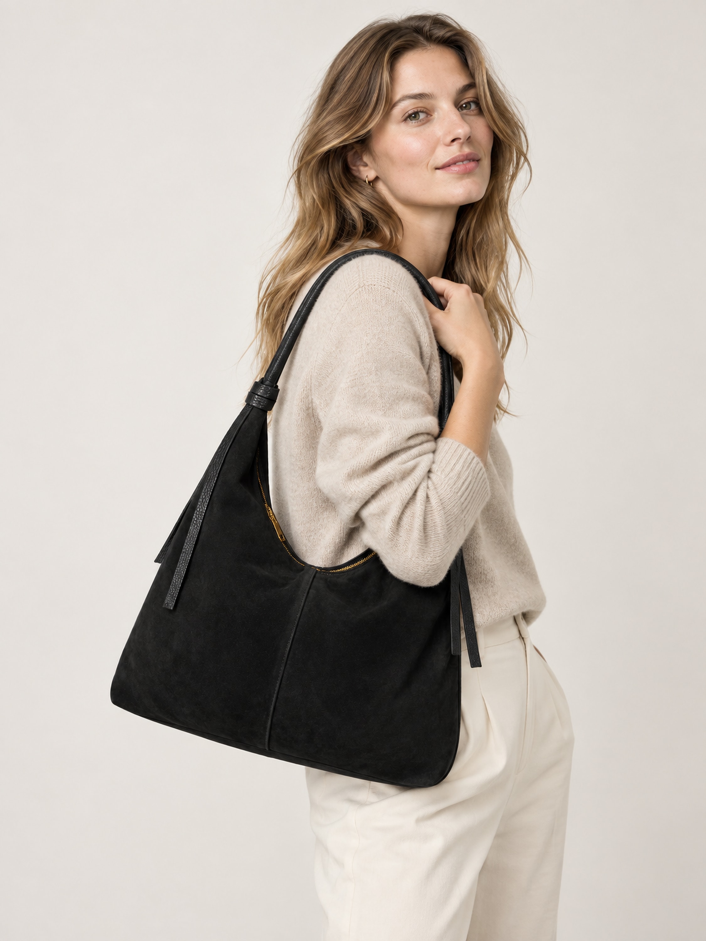 COLLEZIONE ALESSANDRO Schultertasche »XL Wildleder« aus italienischem Wildleder