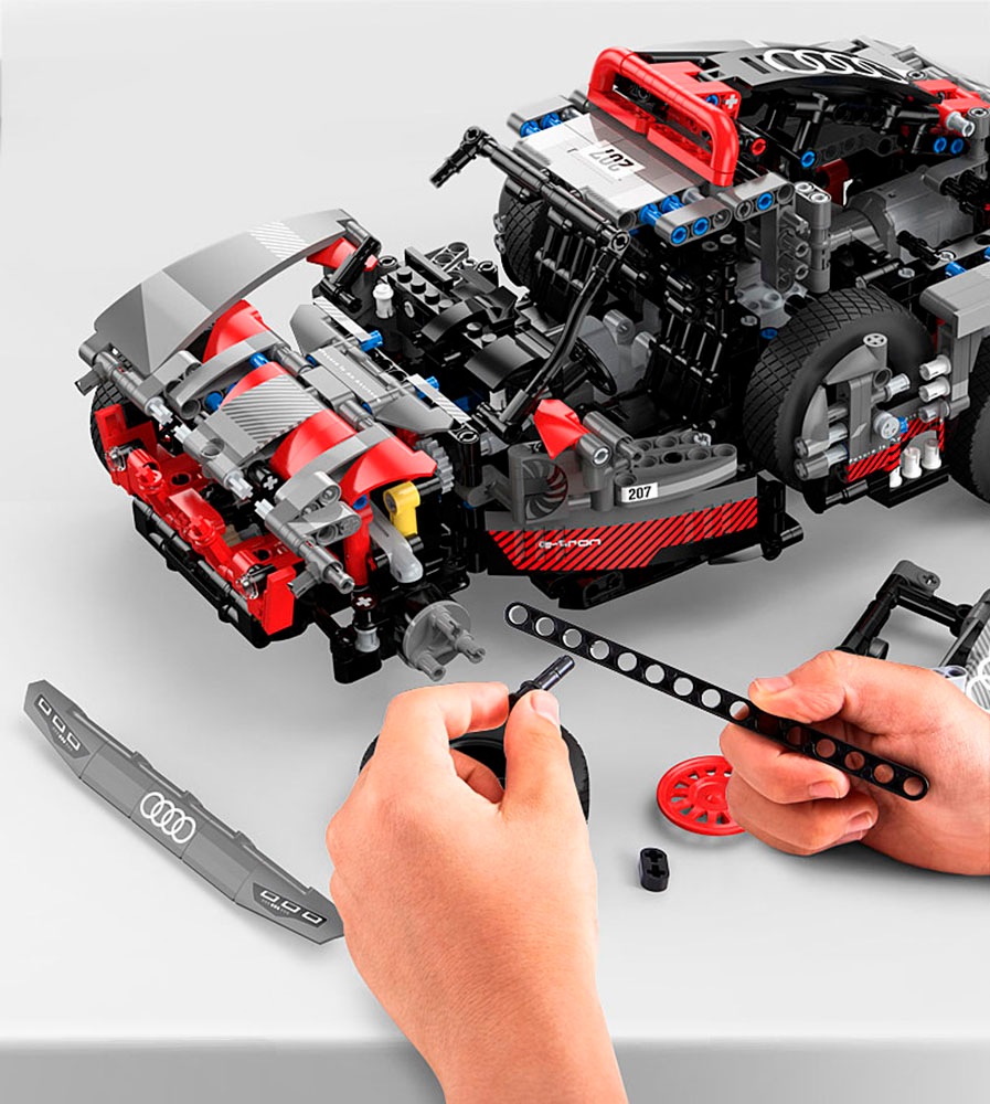 Jamara Konstruktions-Spielset »Audi RS Q e-tron 1:14 grau Bricks«, (1432 St.), im Maßstab 1:14, offiziell lizensiert