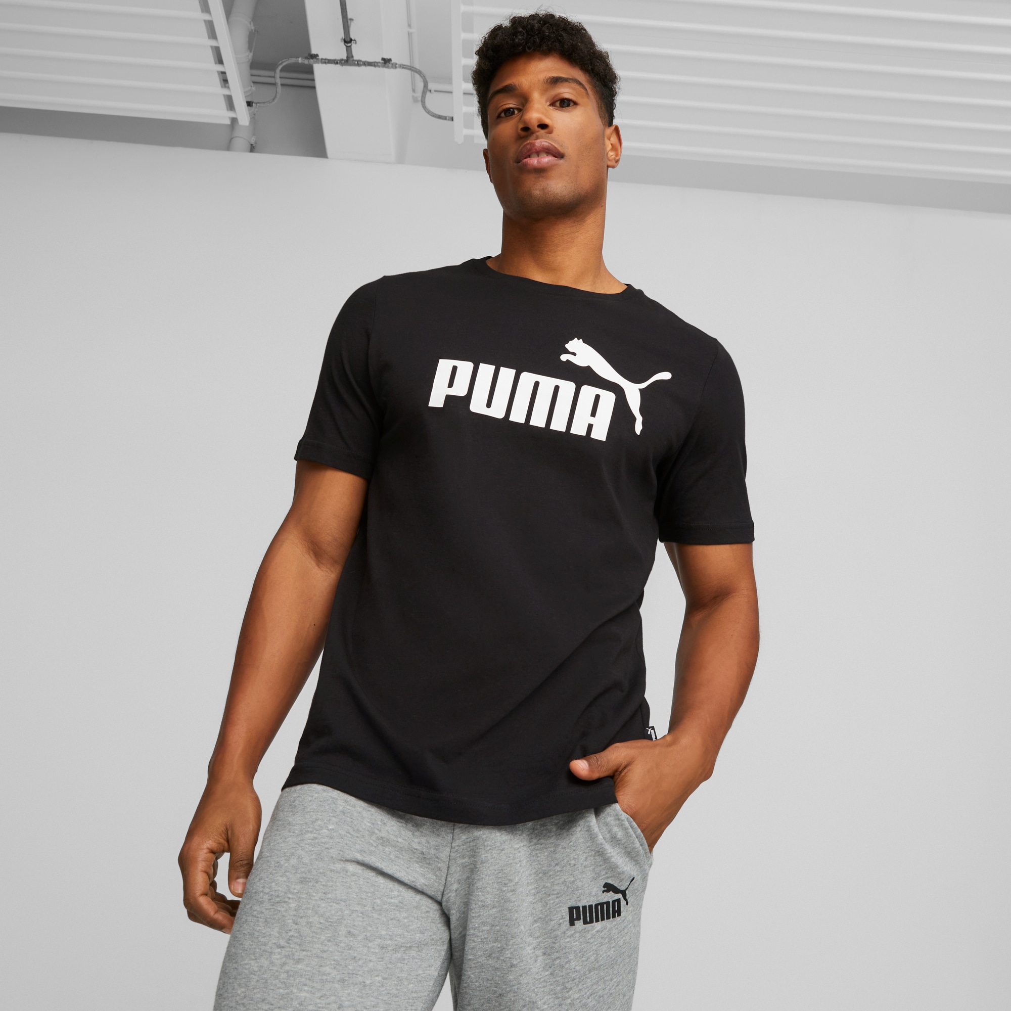 PUMA T-Shirt »ESS LOGO TEE«