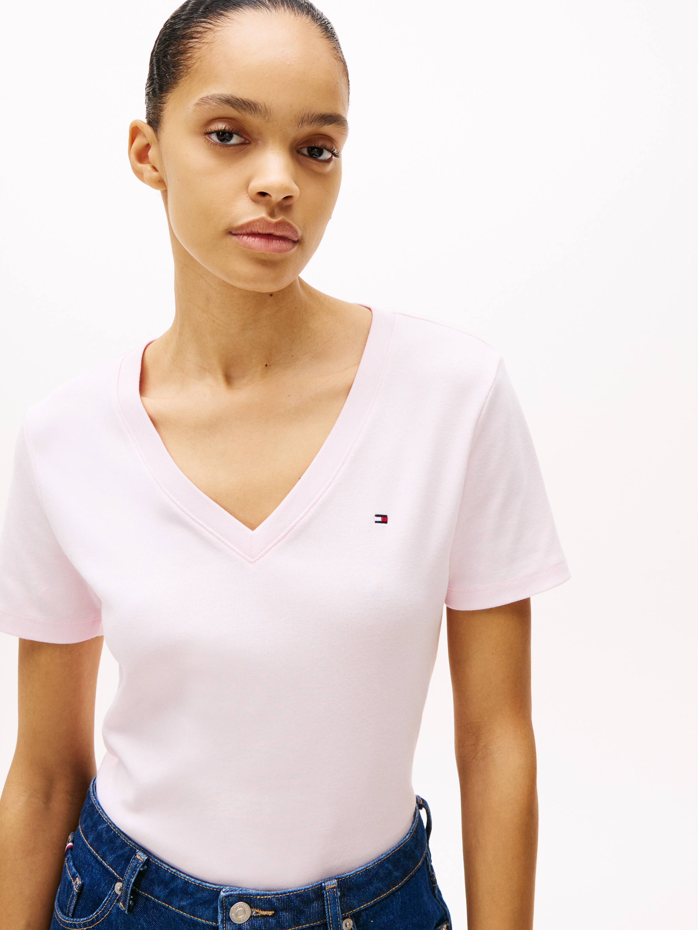 Tommy Hilfiger T-Shirt "CODY, Slim Fit", mit V-Ausschnitt günstig online kaufen