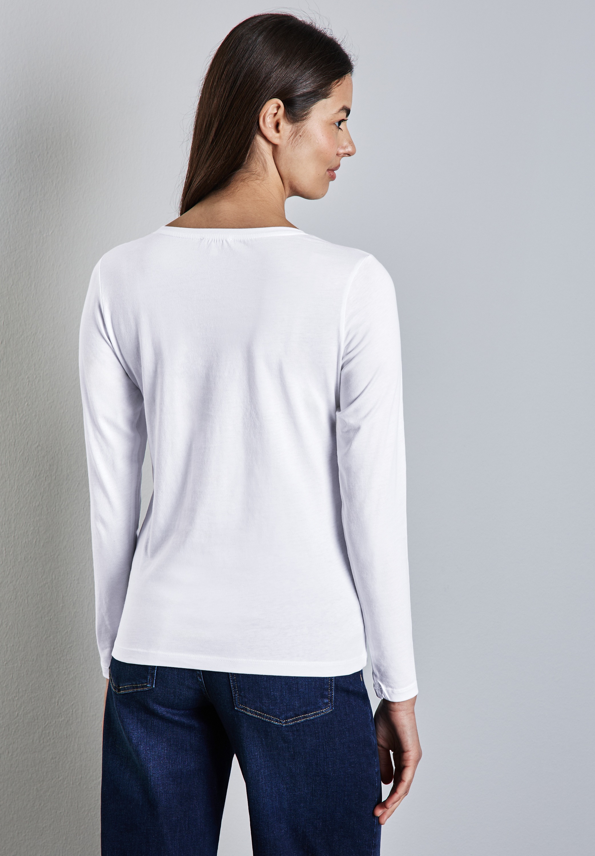 STREET ONE Langarmshirt, mit abgerundetem V-Ausschnitt