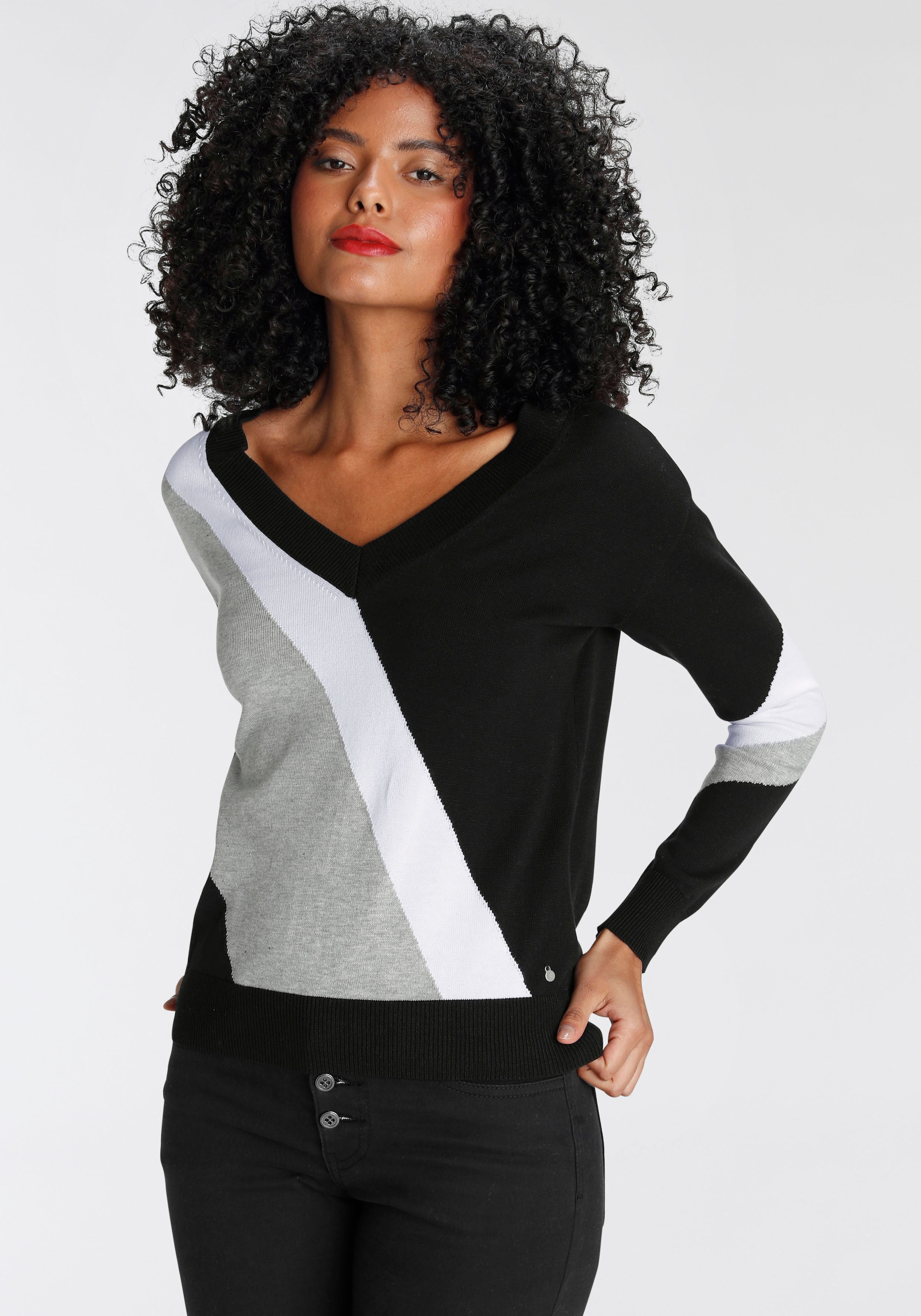 AJC Streifenpullover, mit trendigem Diagonal-Colourblocking