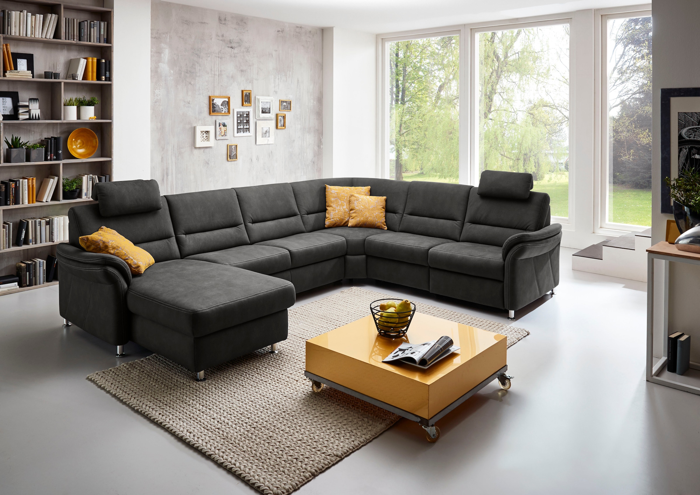 Die PlanBar Wohnlandschaft "ZE-EM16033 U-Form, Breite 330 cm" wahlweise mit Kopfstützen und Schlaffunktion
