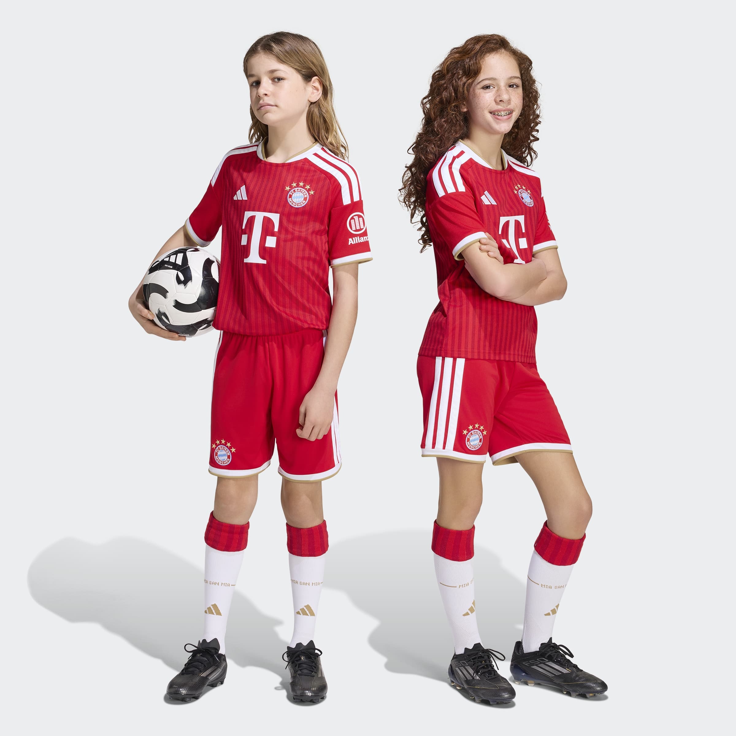 adidas Performance Trainingsshorts »FCB H SHO Y«  reguläre Passform, für Fußball, mit Vereinslogo