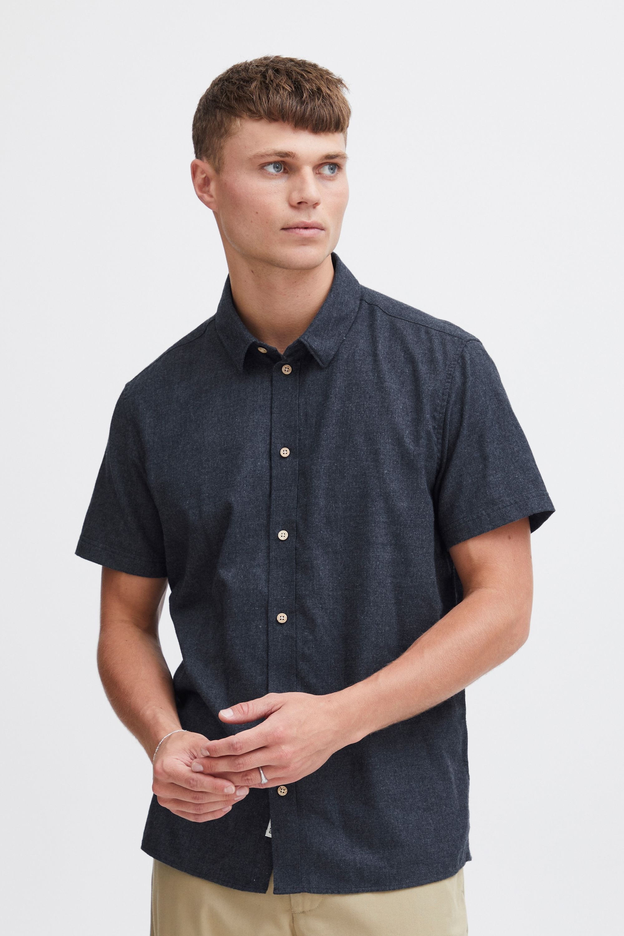 Thumbnail - Solid Kurzarmshirt "Kurzarmhemd SDPete"