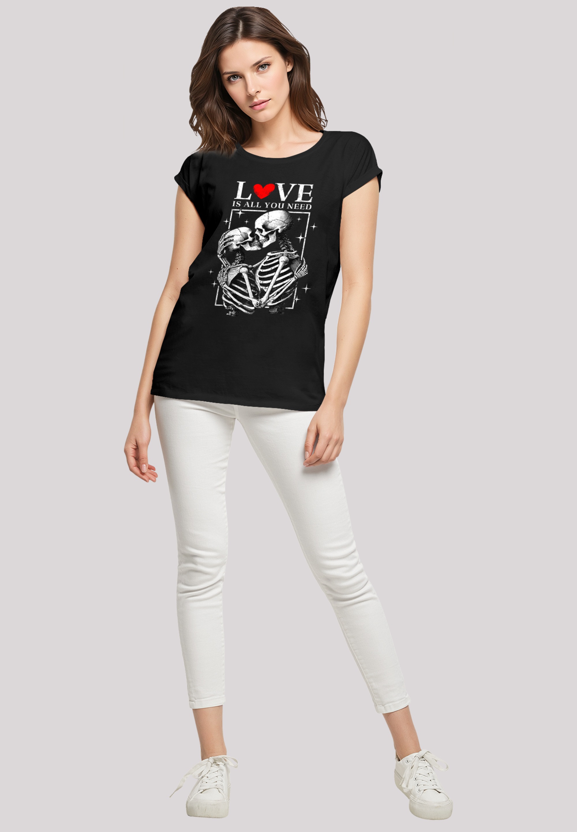 F4NT4STIC T-Shirt »Love is all you need«, Premium Qualität