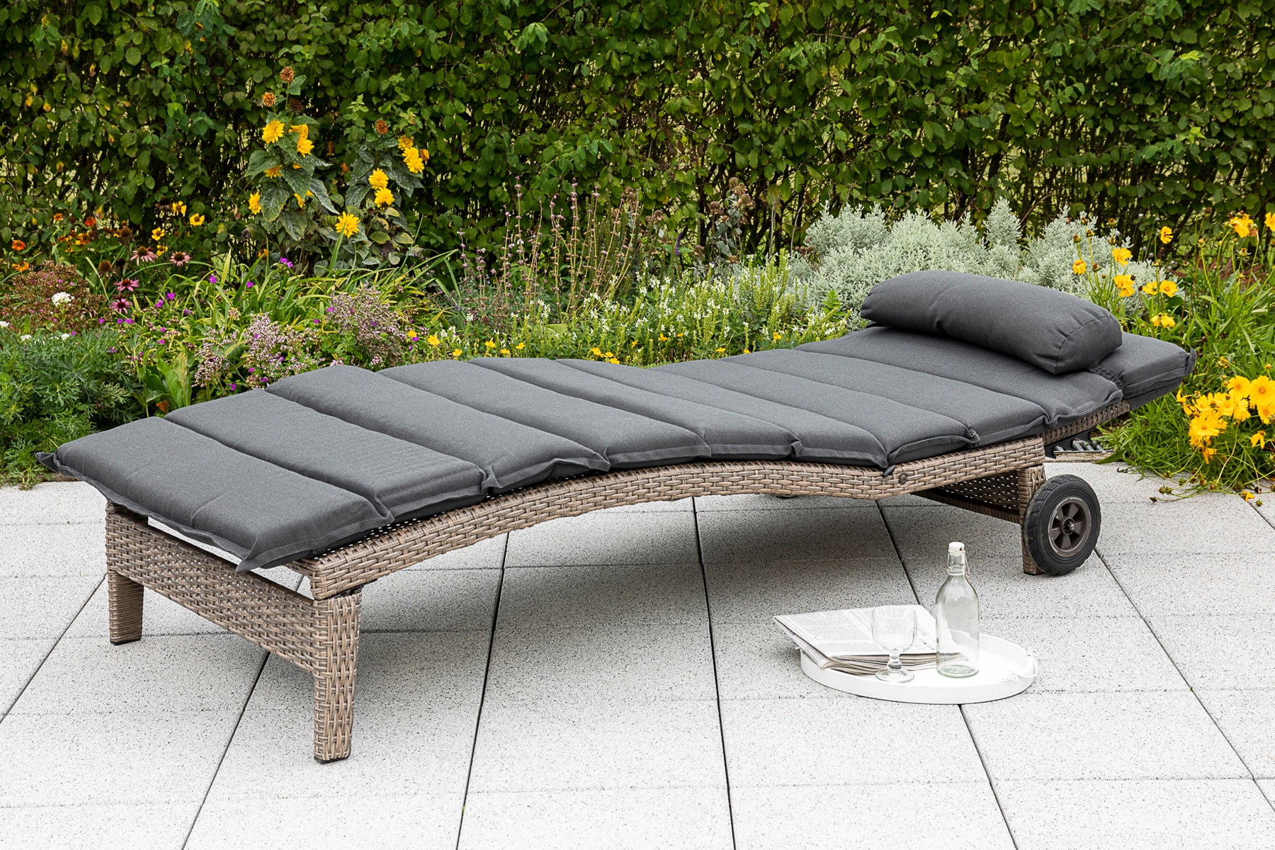 MERXX Gartenliege »Andalusia« Alu/Kunststoffgeflecht, inkl. Auflage