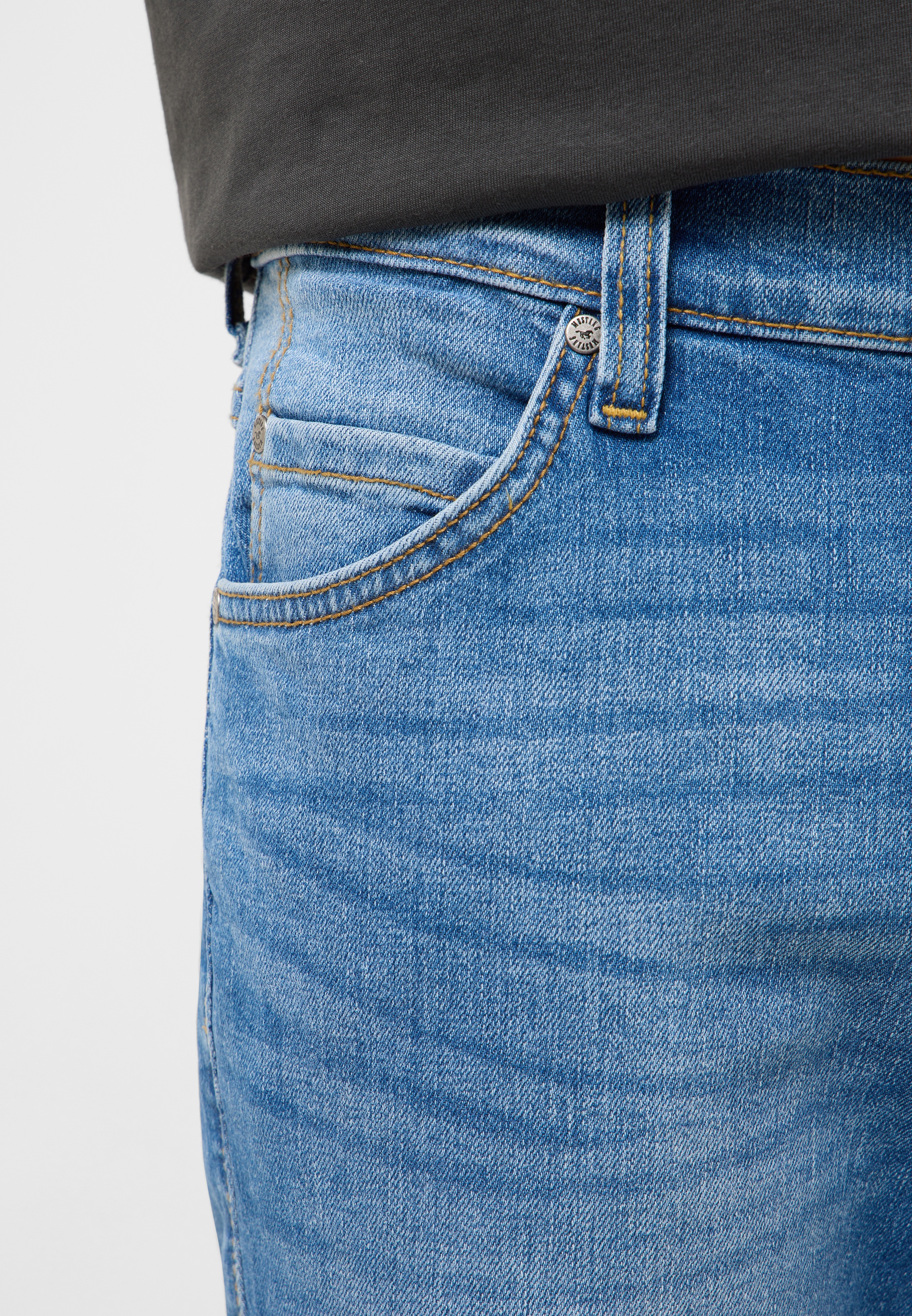 Thumbnail - MUSTANG 5-Pocket-Jeans "Tramper Straight" mit mittelhohem Bund