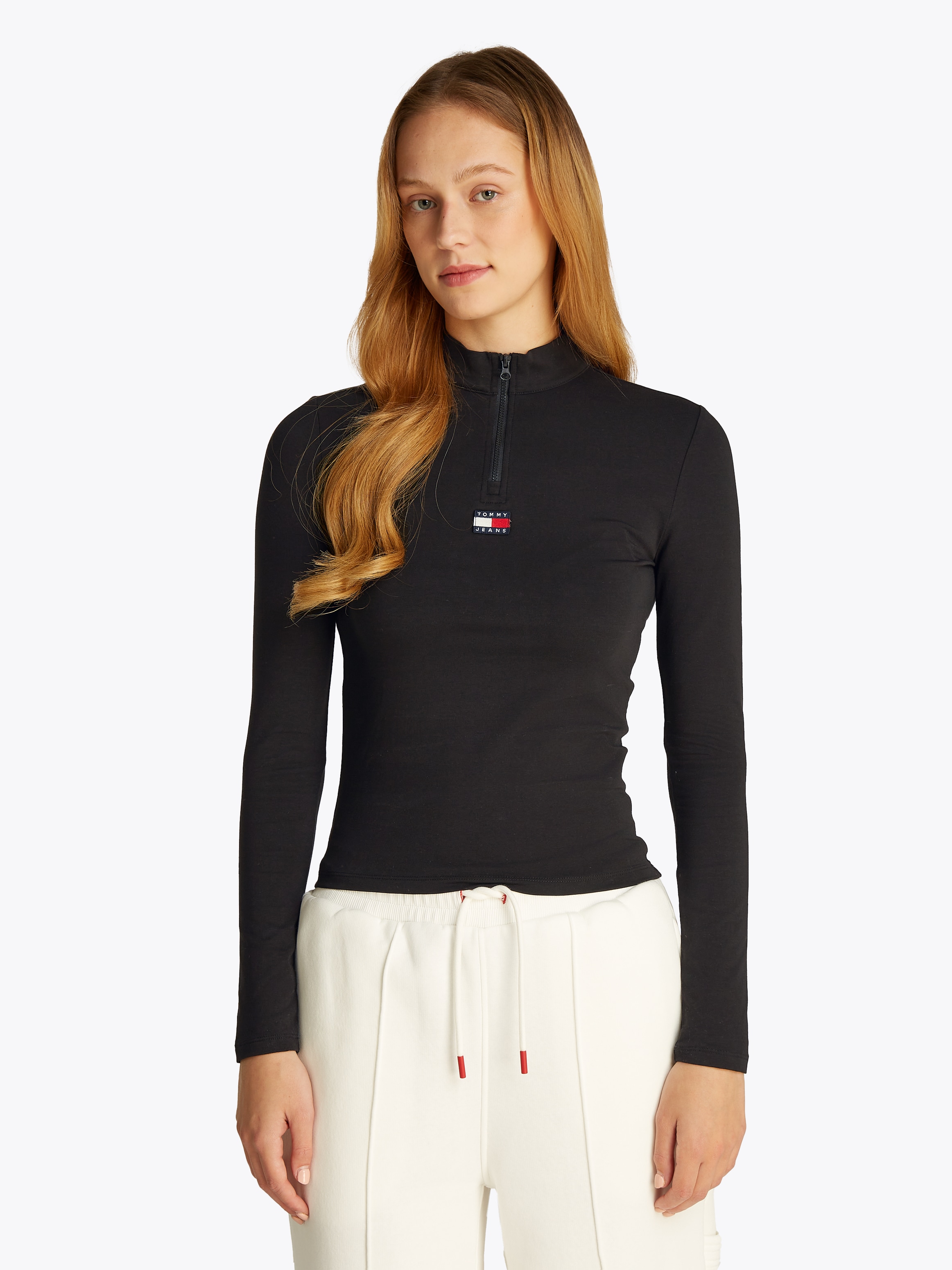 Tommy Jeans Langarmshirt »TJW XS BADGE 1/4 ZIP MOCKNECK LS«