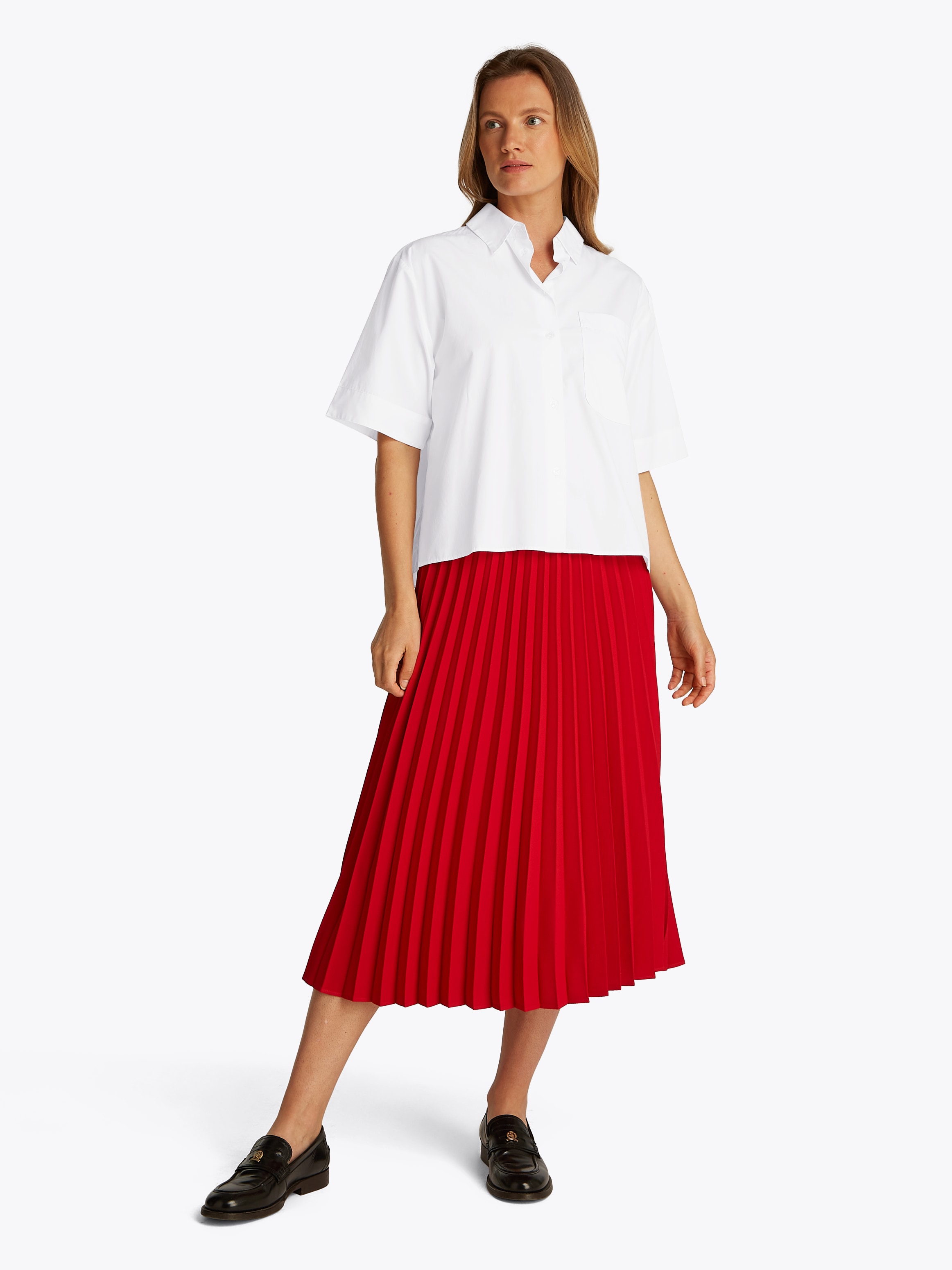 Tommy Hilfiger Kurzarmshirt »POPLIN BOXY SHORT S/S SHIRT«, mit Brusttasche, Logostickerei