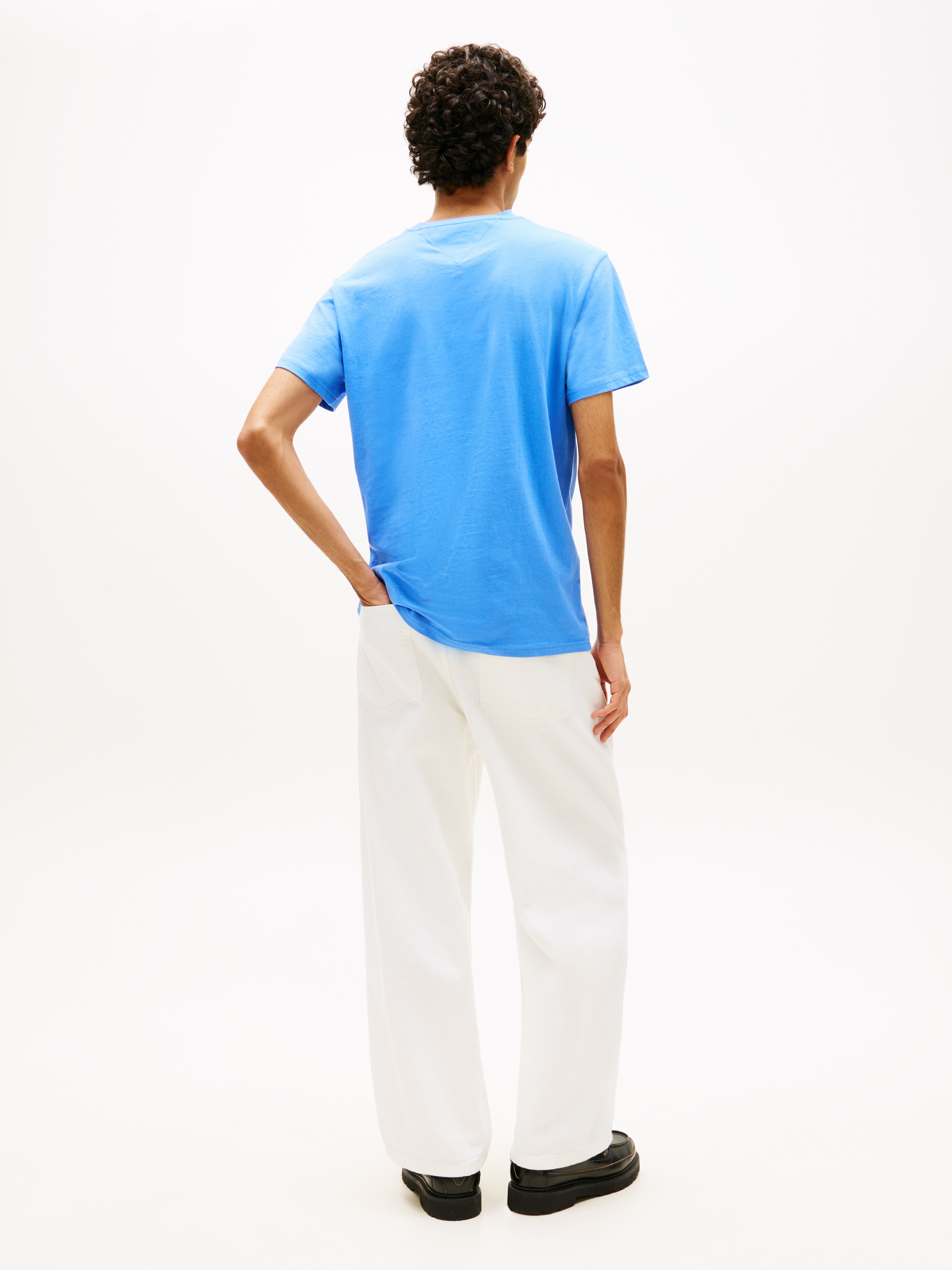 Tommy Jeans T-Shirt »TJM SLIM LINEAR CHEST TEE EXT« Mit Rundhalsausschnitt