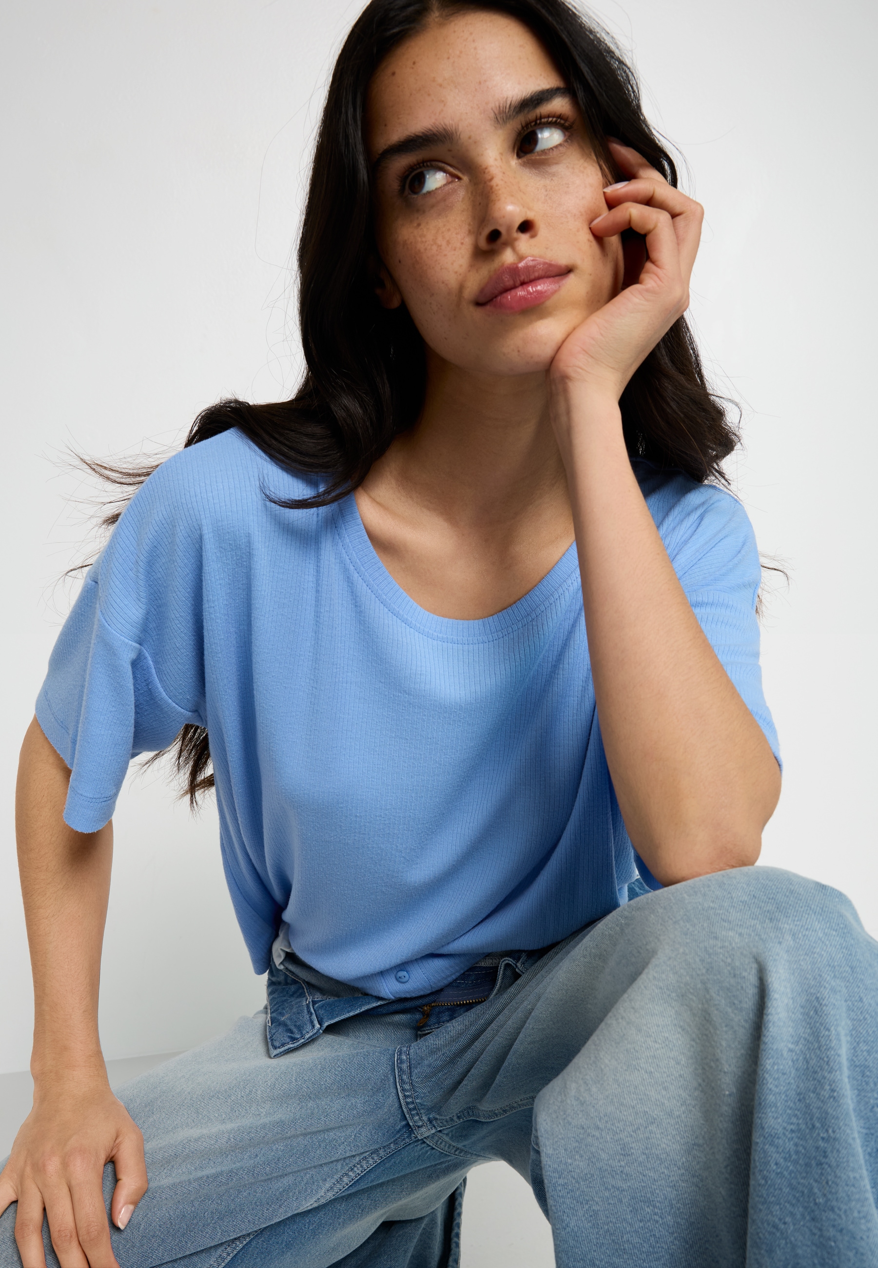 LSCN by LASCANA Shorty, (2 tlg.), mit kleiner Zierknopfleiste