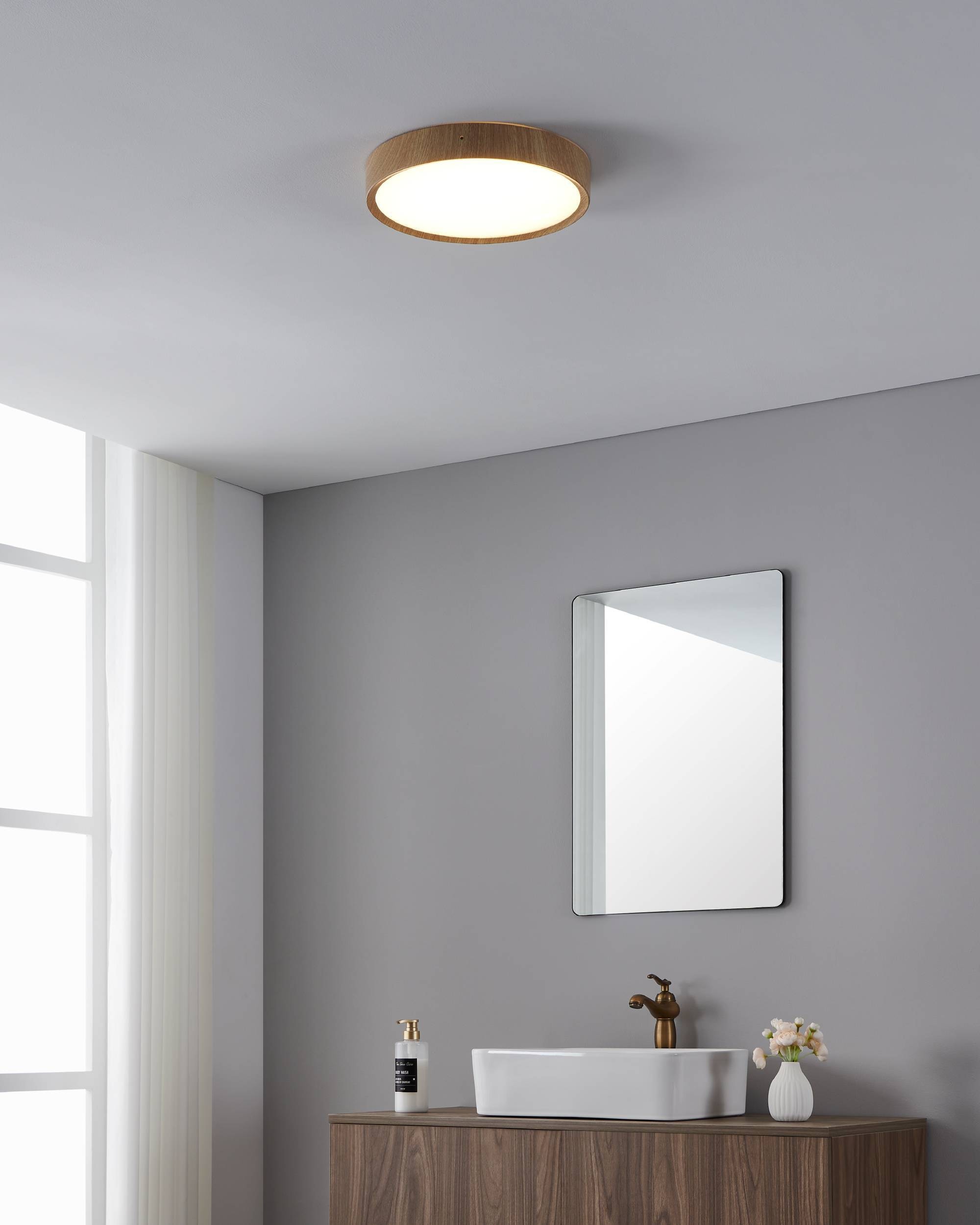 EGLO Deckenleuchte »Musurita Deckenlampe, Deckenleuchte aus Metall und Holz, IP44, Lampe« LED-Modul 1 Stk. Warmweiß Wand-/Deckenleuchte - H6 x Ø34 cm - Holzoptik natur - 14,6W inkl.