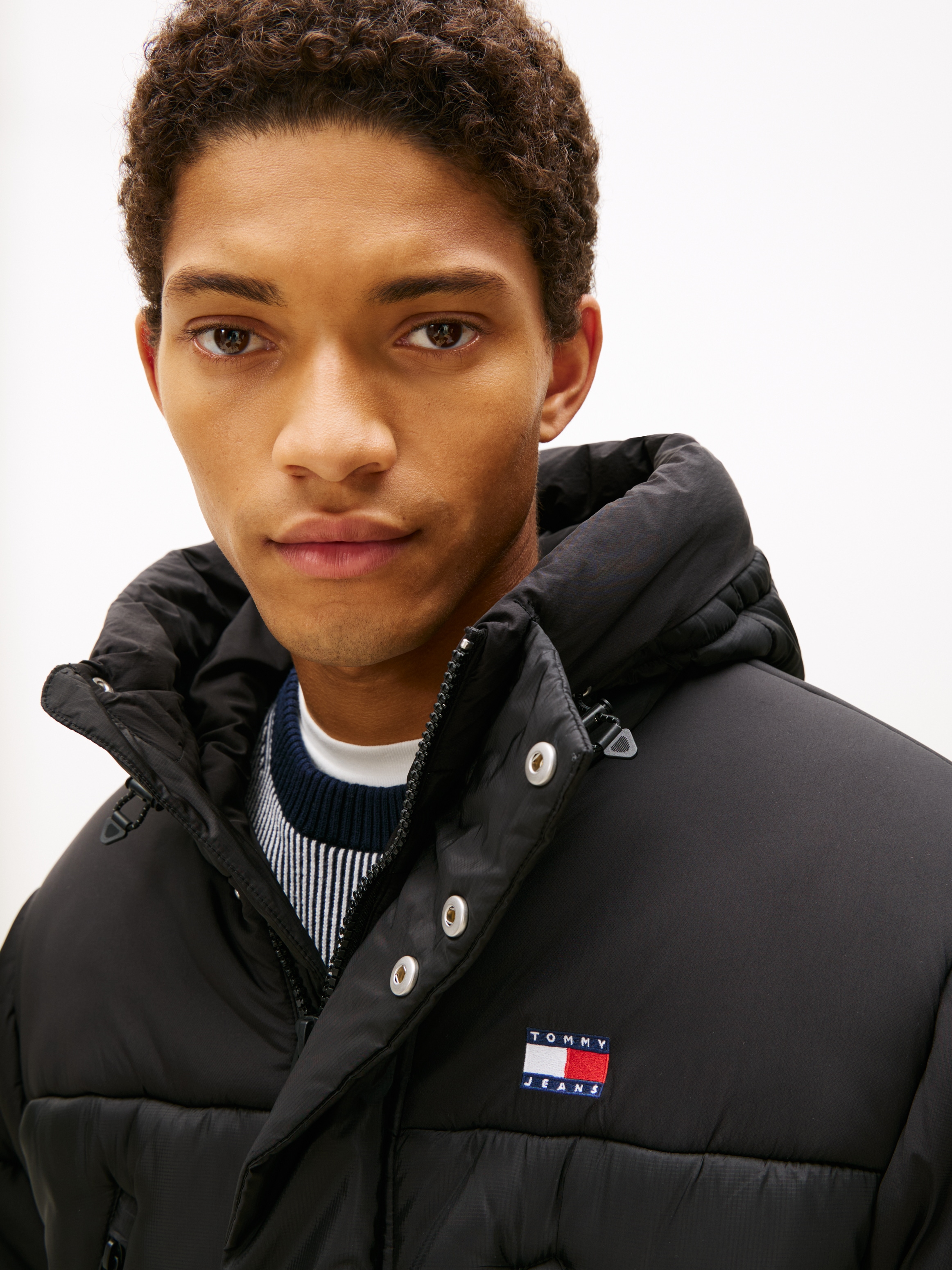 Tommy Jeans Steppmantel »FABRIC MIXED PARKA«, Regular fit mit Kapuze
