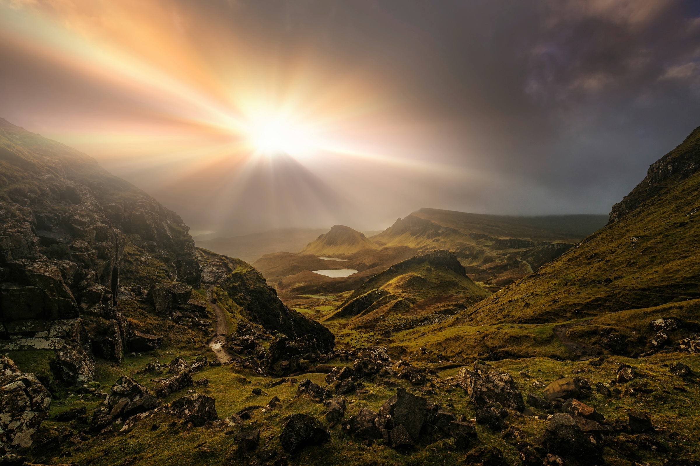 Papermoon Fototapete "Photo-Art MATT ANDERSON, TROTTERNISH RIDGE GEGENLICHT"