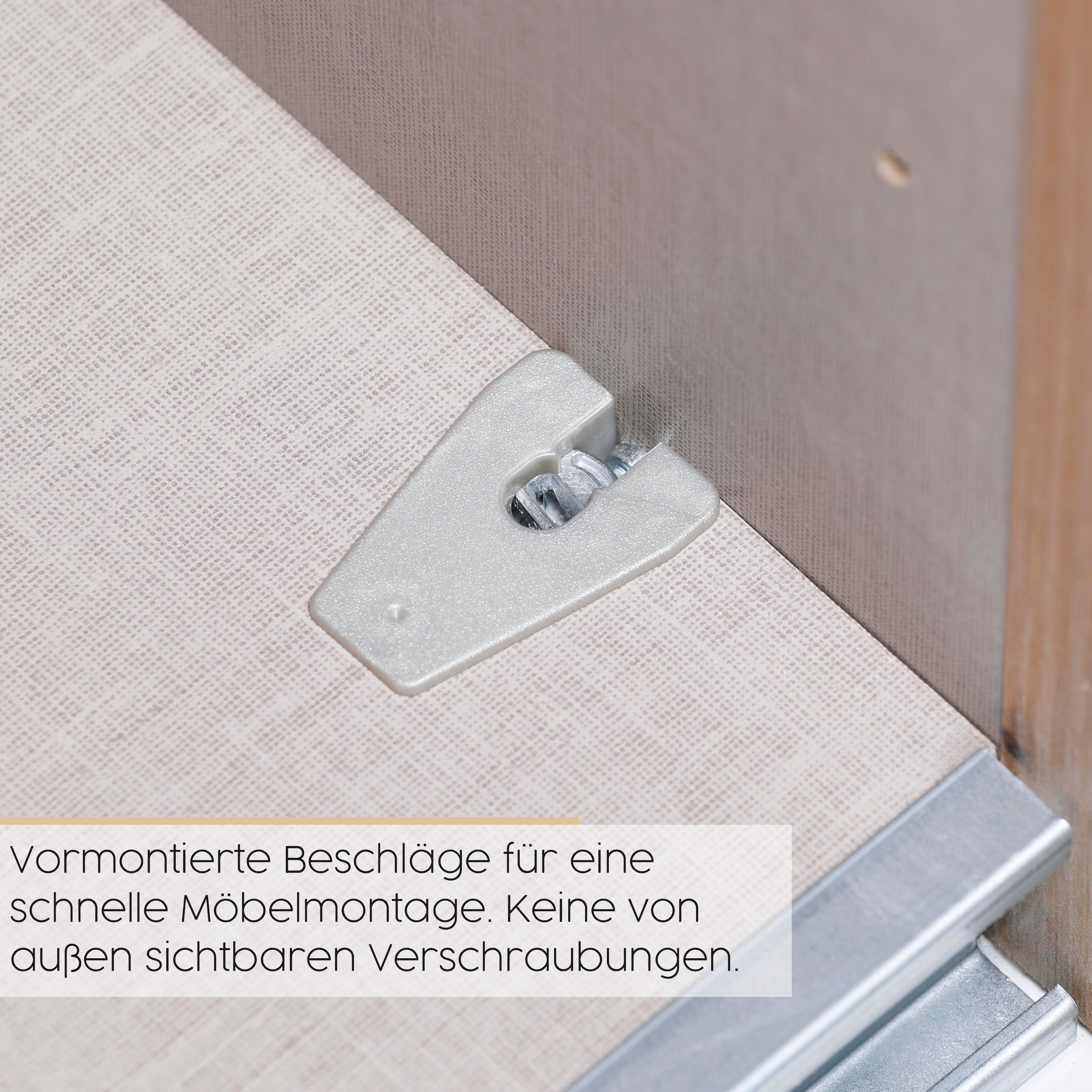 rauch Drehtürenschrank »Schrank Garderobe SKAT SHINE Breiten 151/201/251/301cm, Höhe 223/235cm« 3 verschiedene Ausstattungen BASIC/CLASSIC/PREMIUM (inkl. SOFT-CLOSE),  edle Schrankfront mittig hochwertige Glasrahmentüren MADE IN GERMANY