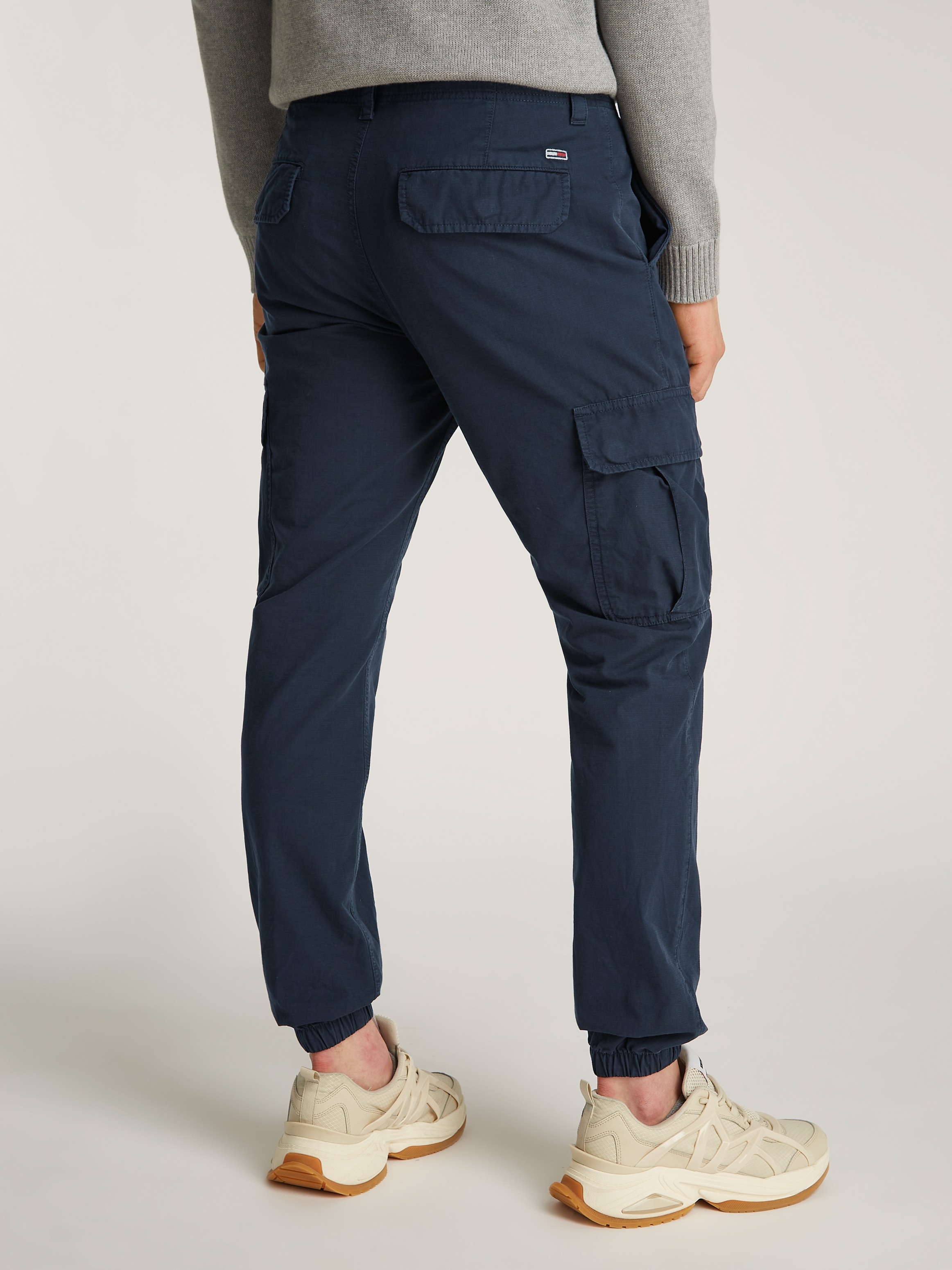 Tommy Jeans Cargohose "TJM RYAN CARGO", mit Logostickerei günstig online kaufen