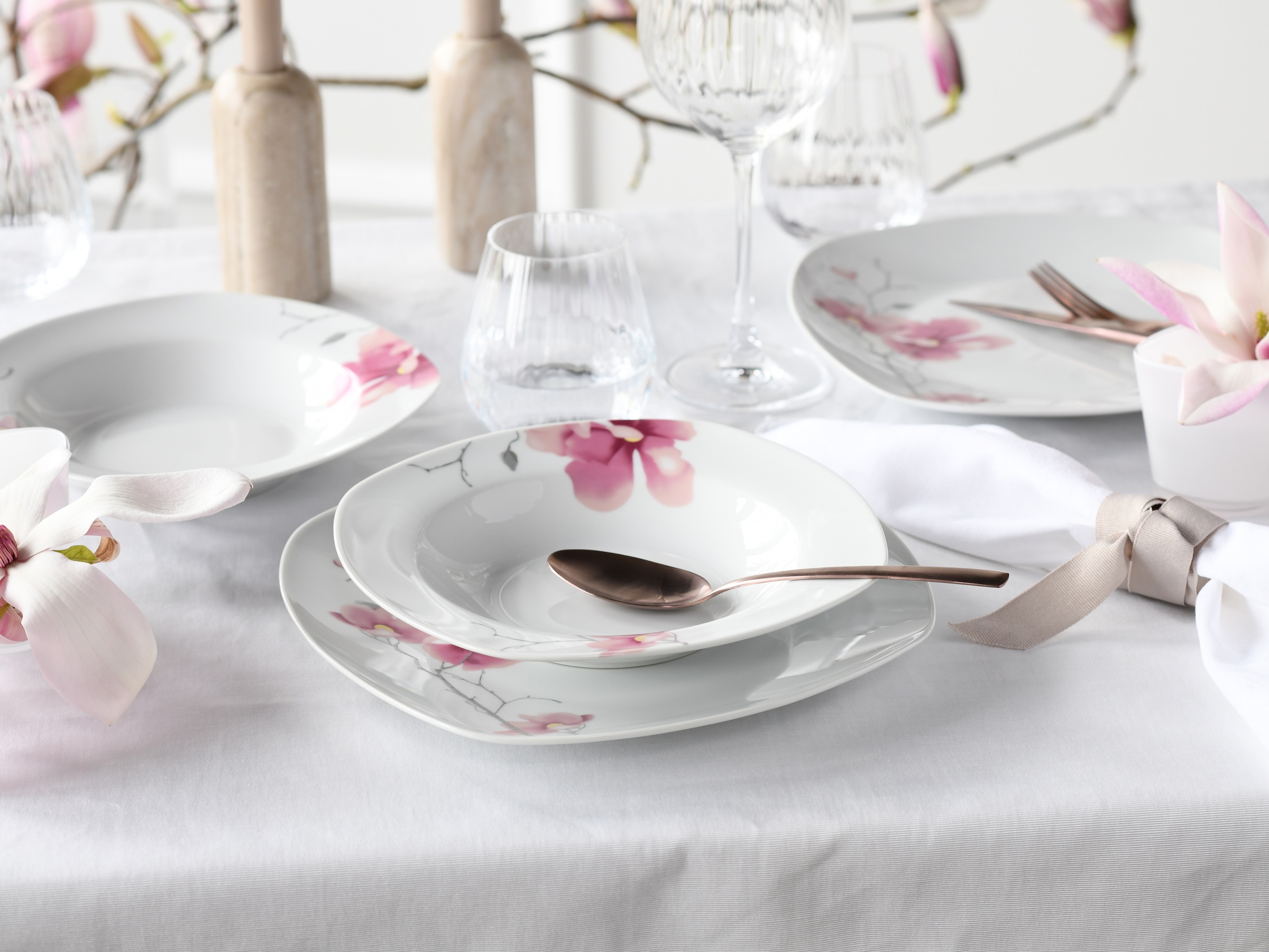 CreaTable Tafelservice »Amelie Aiko, Tafel-Service 12-tlg«, (Set, 12 tlg.), Blumendekor