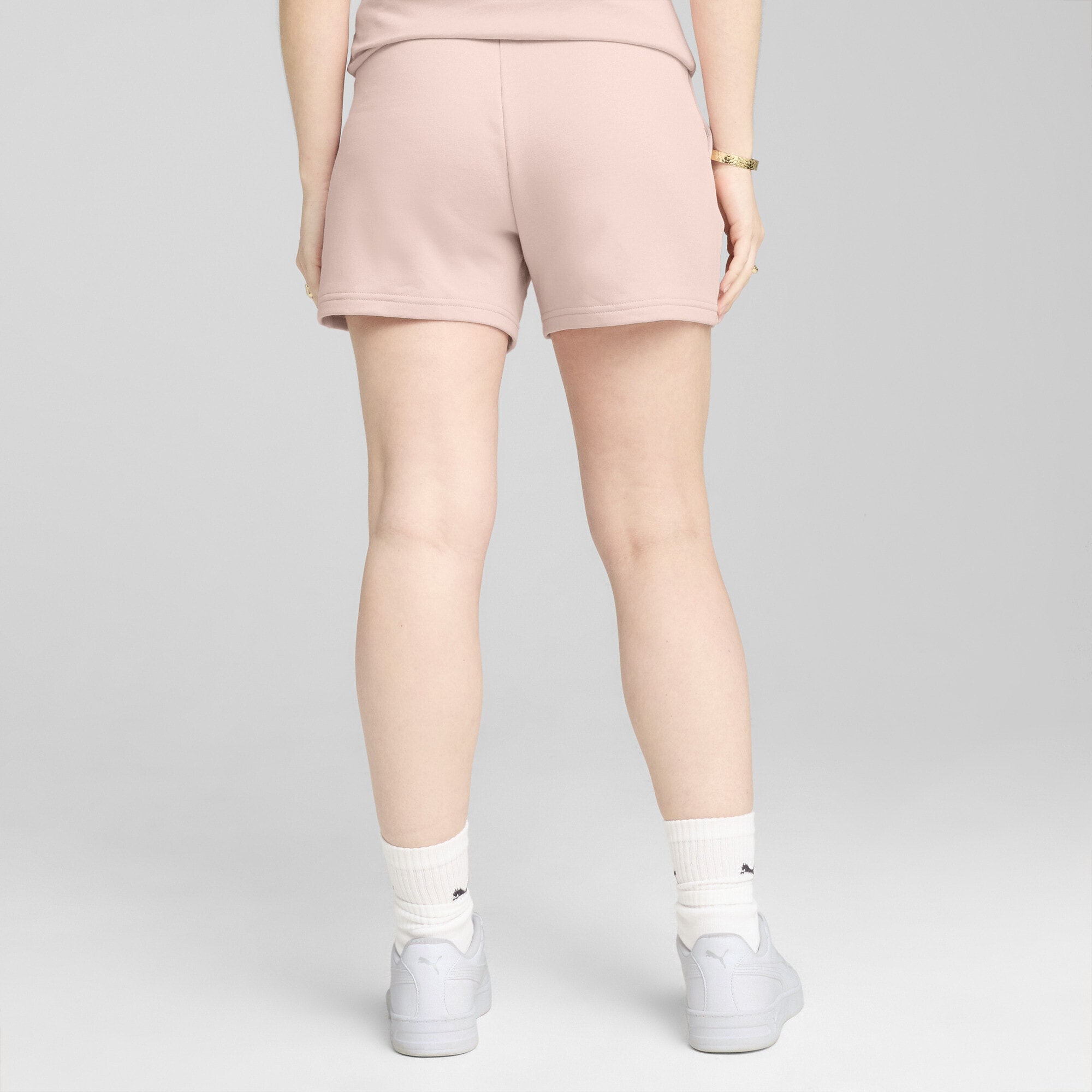 PUMA Sporthose »ESS Small No. 1 Logo 5'' Hochgeschnittene Shorts Damen«