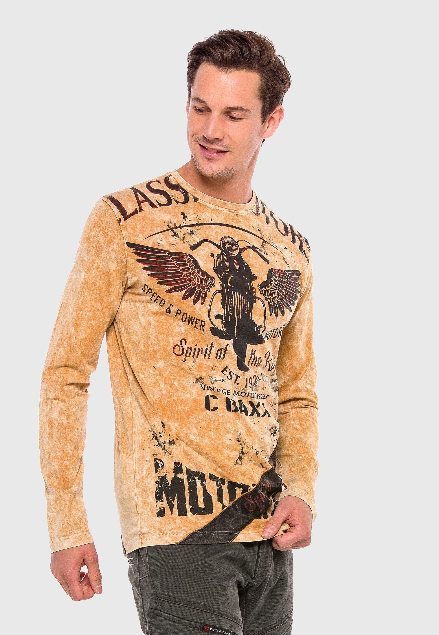 Cipo & Baxx T-Shirt »Langarmshirt«, mit modischem Print