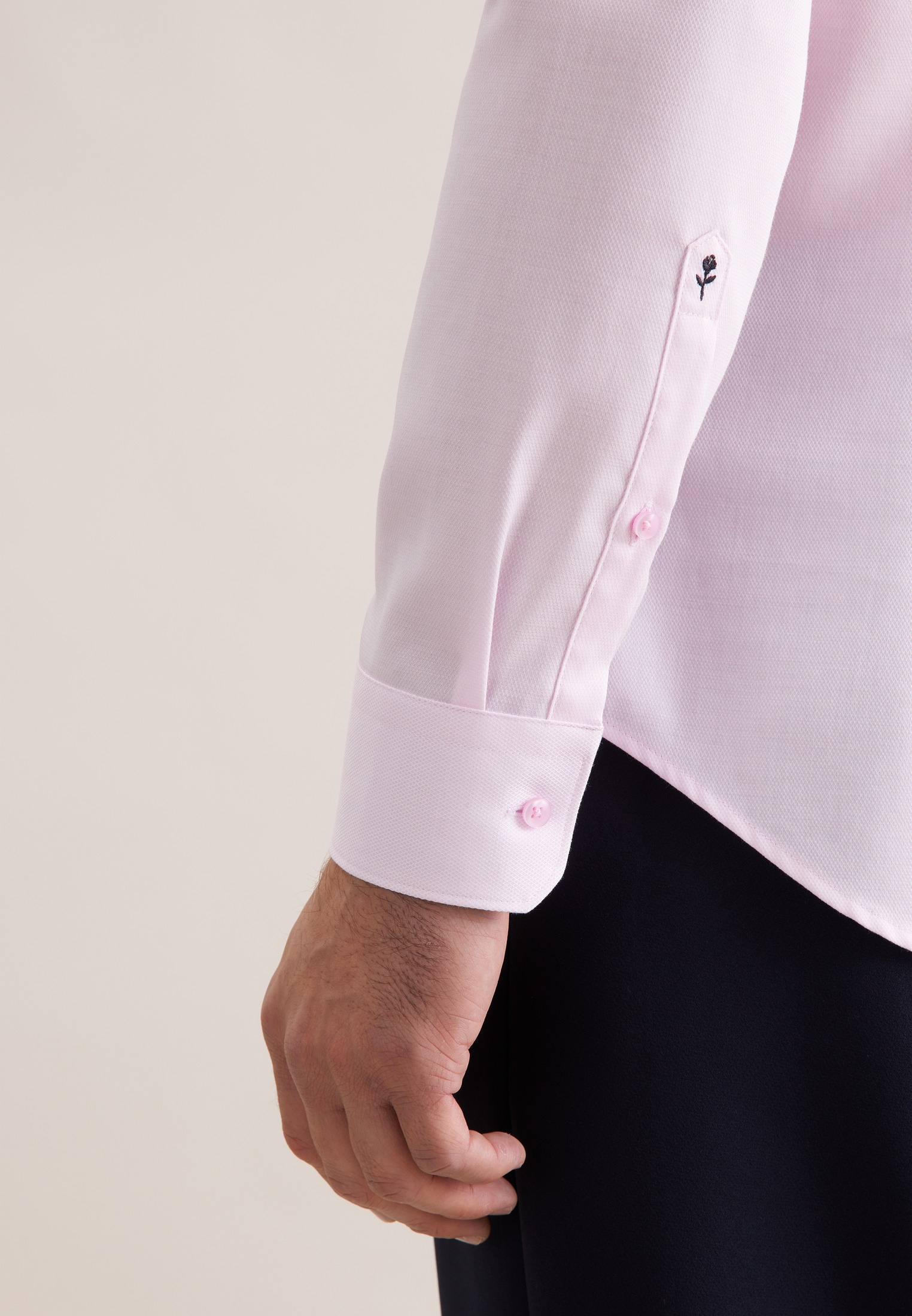 Businesshemd SEIDENSTICKER "Schwarze Rose", Herren, Gr. XL (43), verlängerte Ärmellängen, rosé, 100% Baumwolle, Strukturmuster, tailored fit, 2-Knopf-Manschette, Hemden, Shaped 1/1 Extra lang Kentkragen Struktur 3