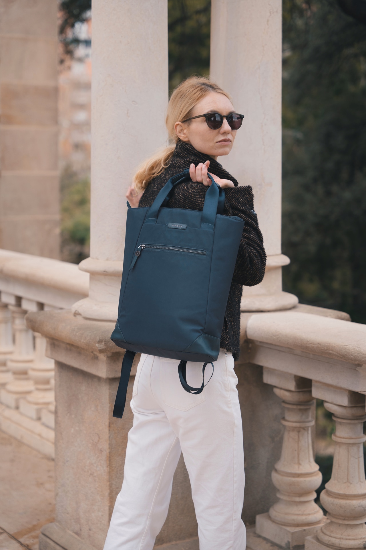 Targus Laptoprucksack »Avila Convertible 15-16«, wasserabweisendes Memory-Gewebe
